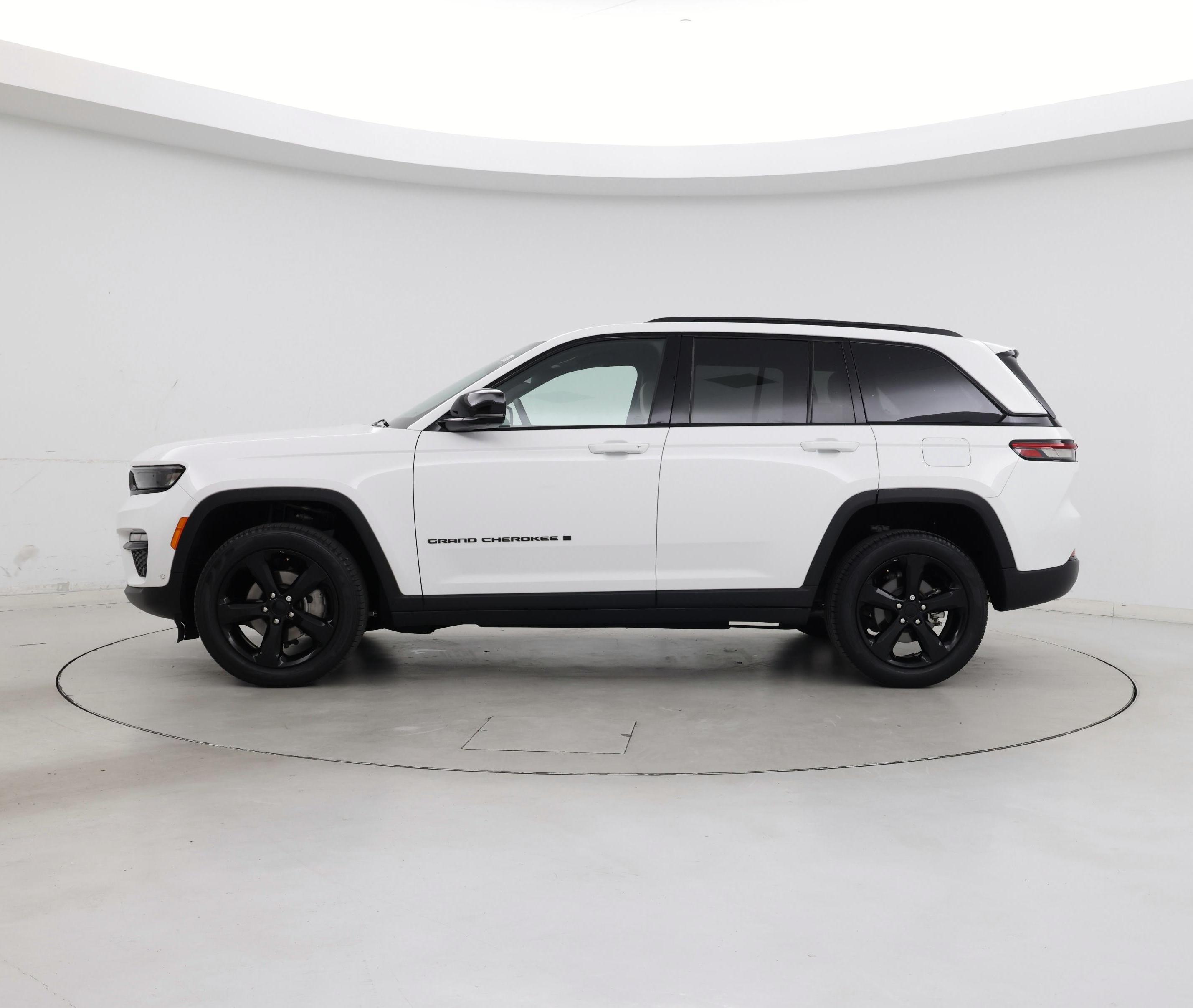 Thumbnail: 2023 Jeep Grand Cherokee - 3