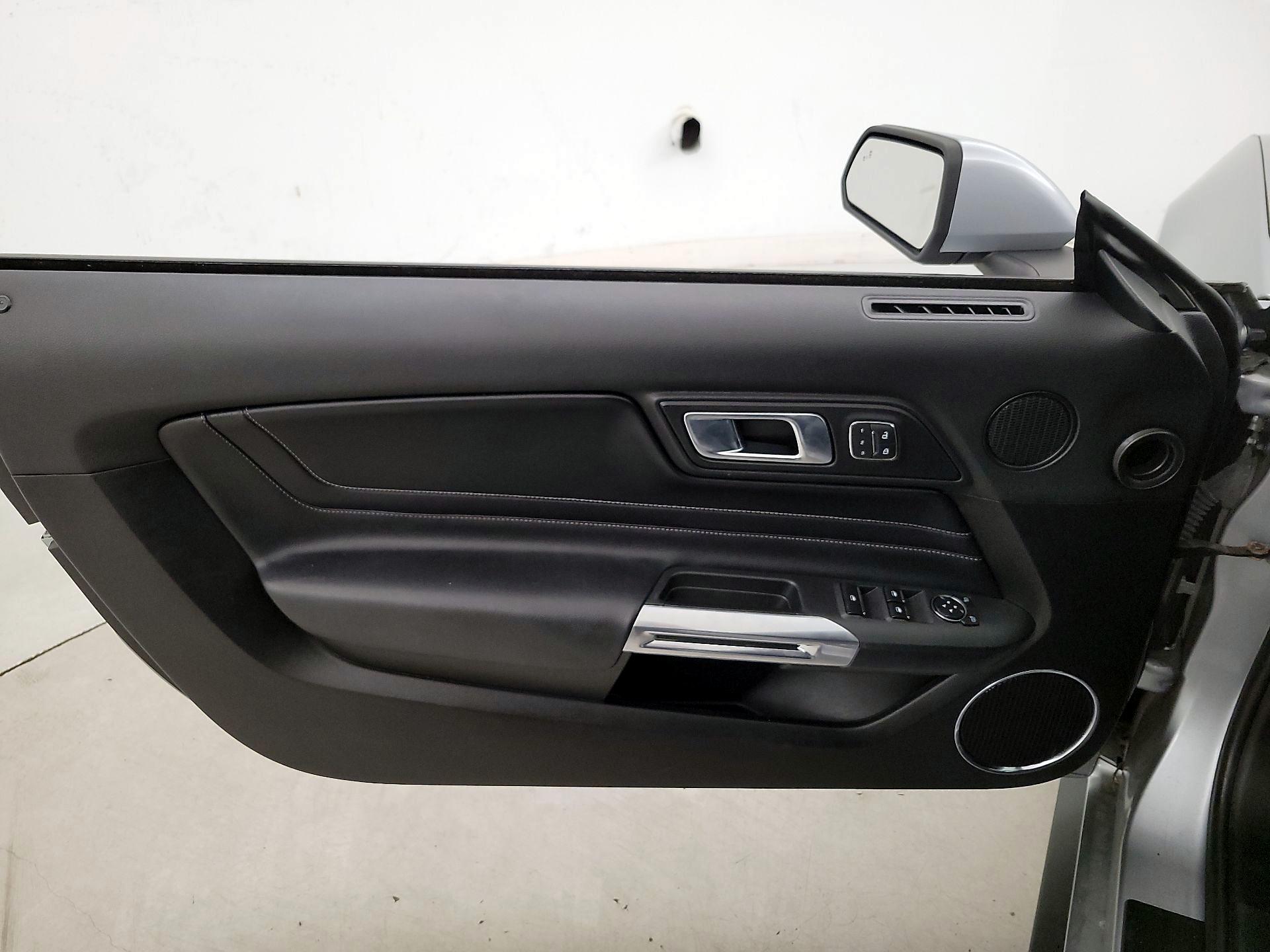 Thumbnail: 2022 Ford Mustang - 12