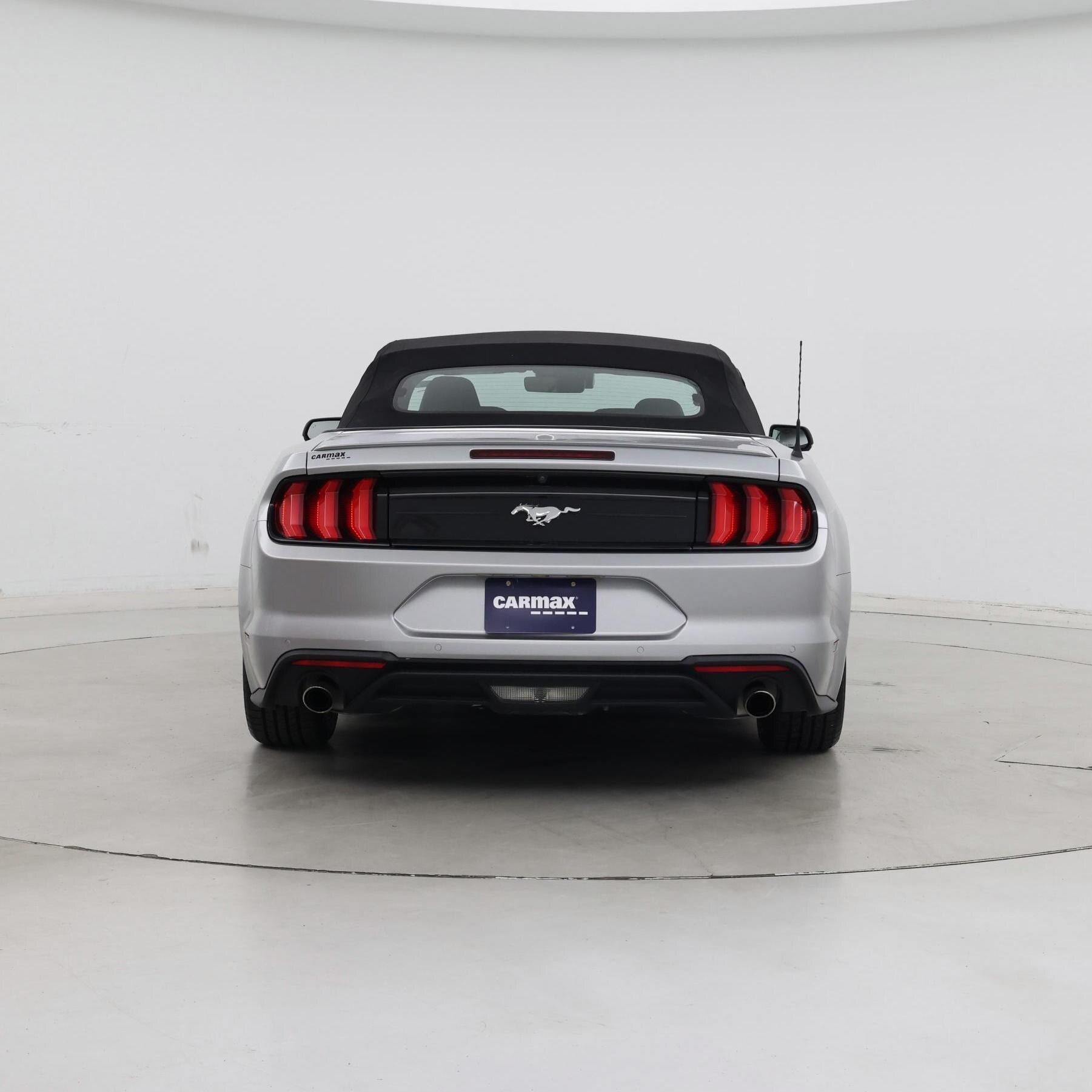 Thumbnail: 2022 Ford Mustang - 6