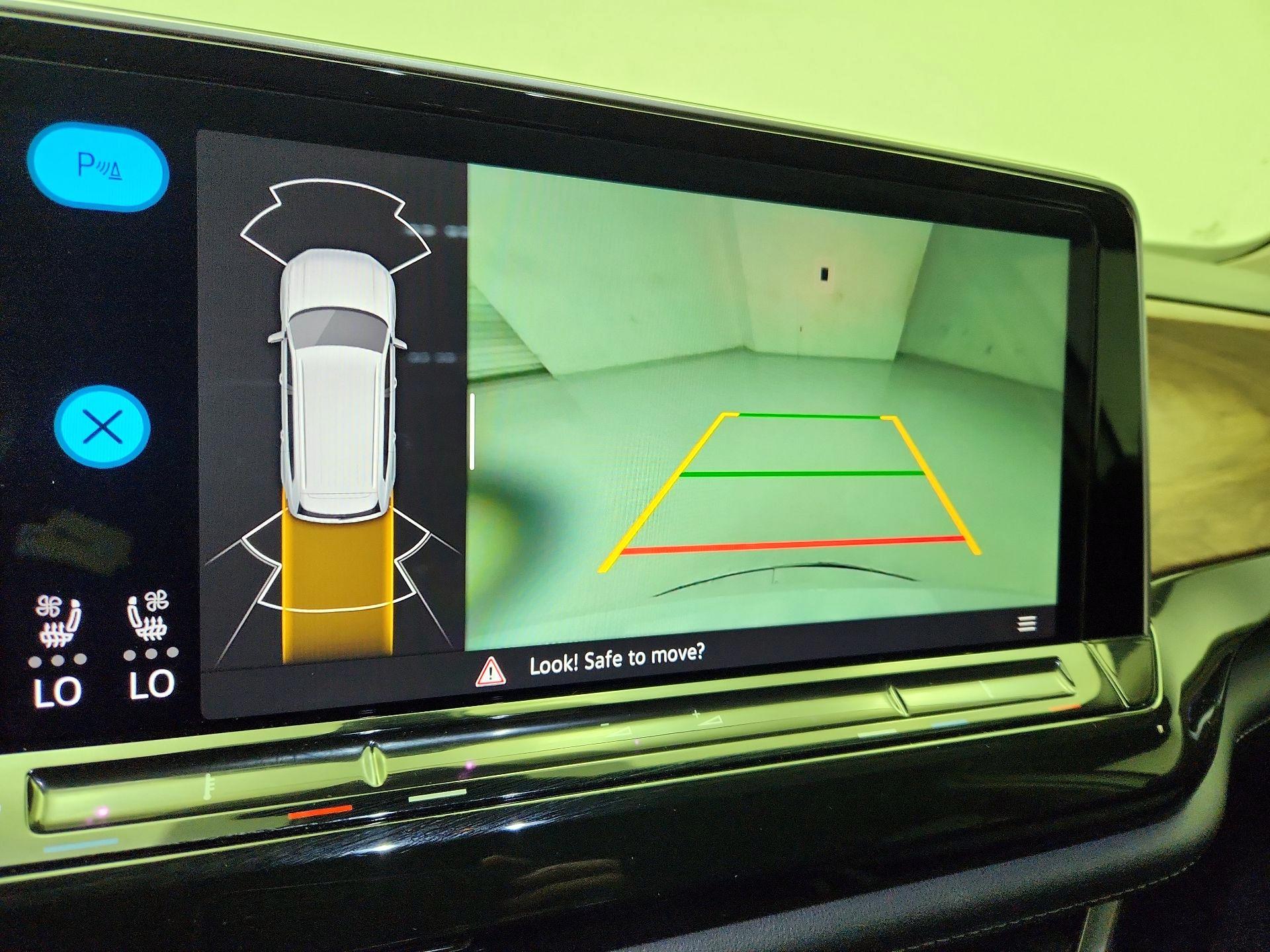 Thumbnail: 2025 Volkswagen Atlas - 14