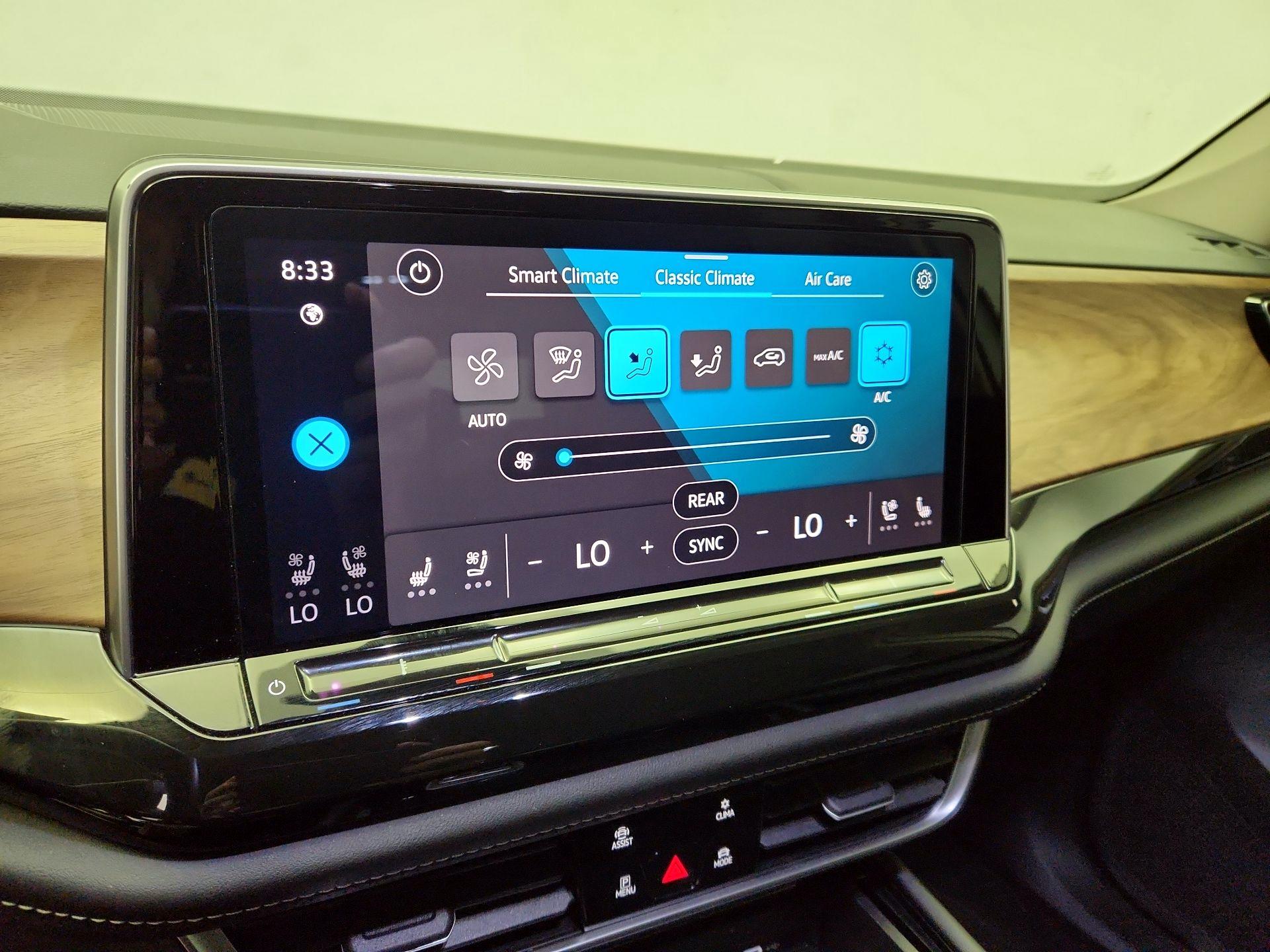 Thumbnail: 2025 Volkswagen Atlas - 16