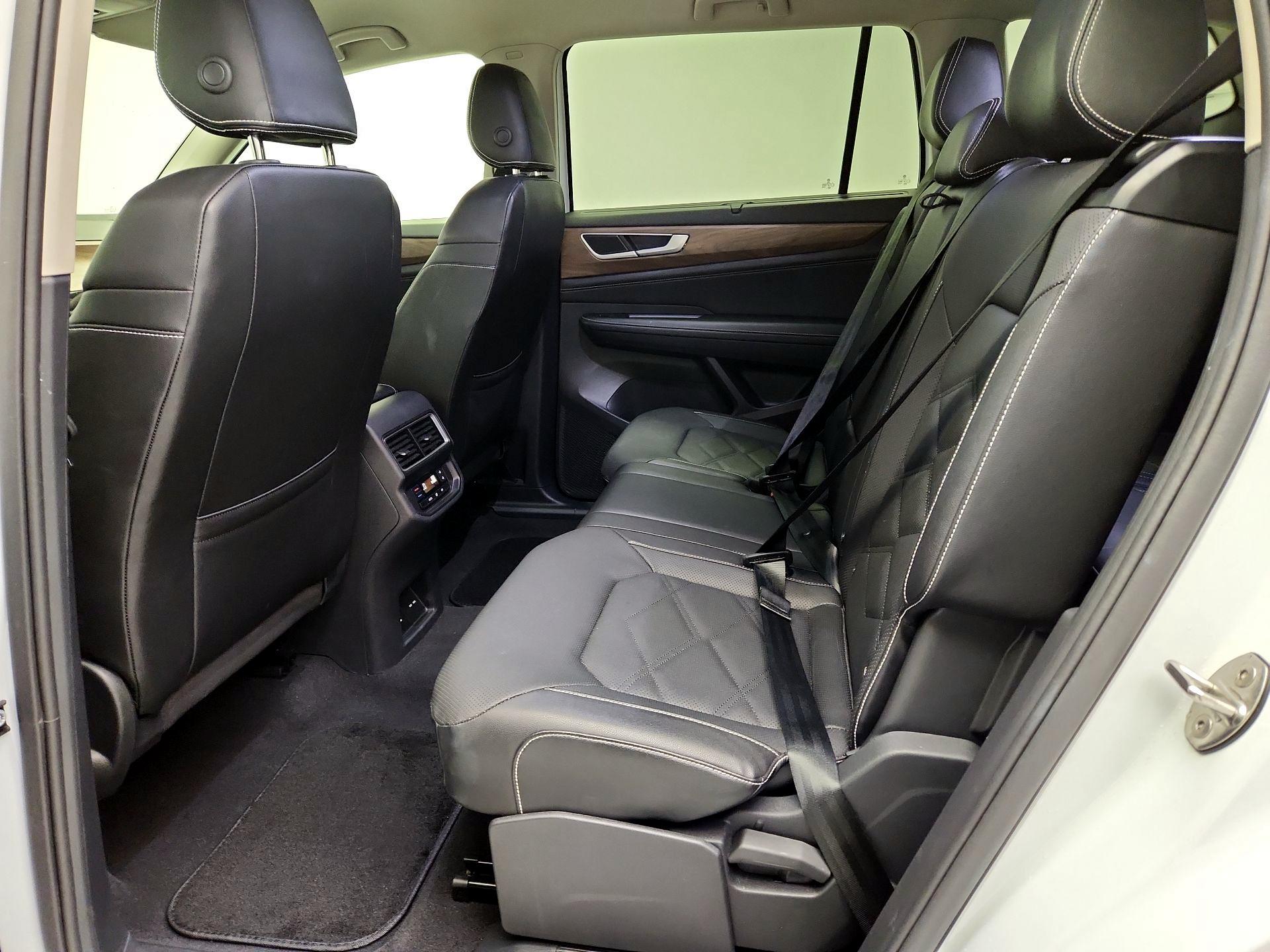 Thumbnail: 2025 Volkswagen Atlas - 19