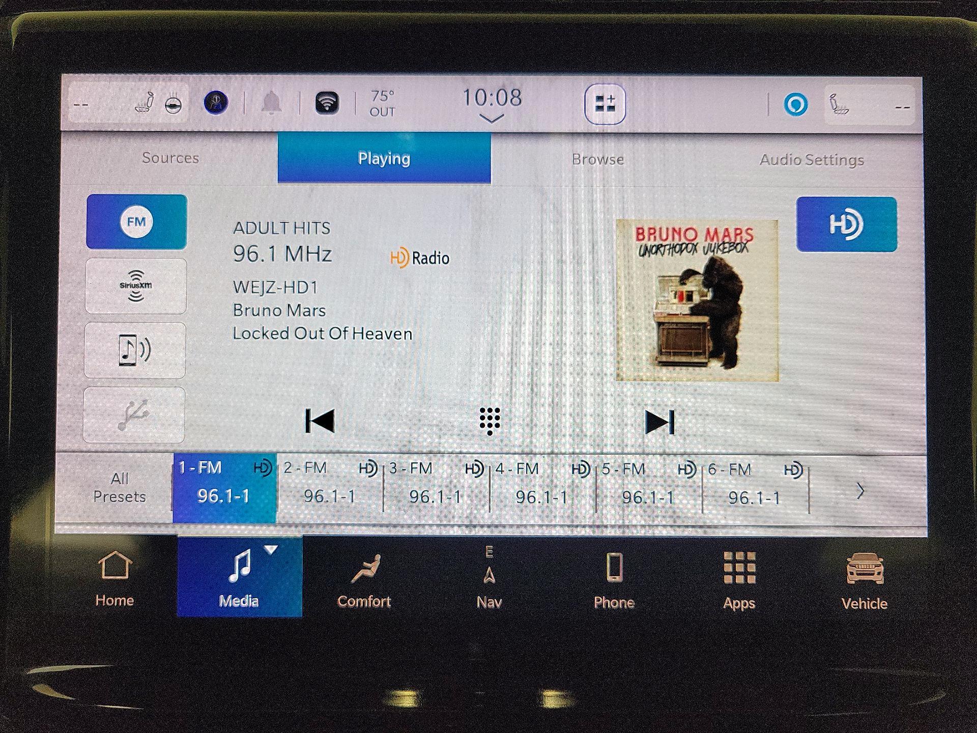 Thumbnail: 2022 Jeep Grand Cherokee - 16