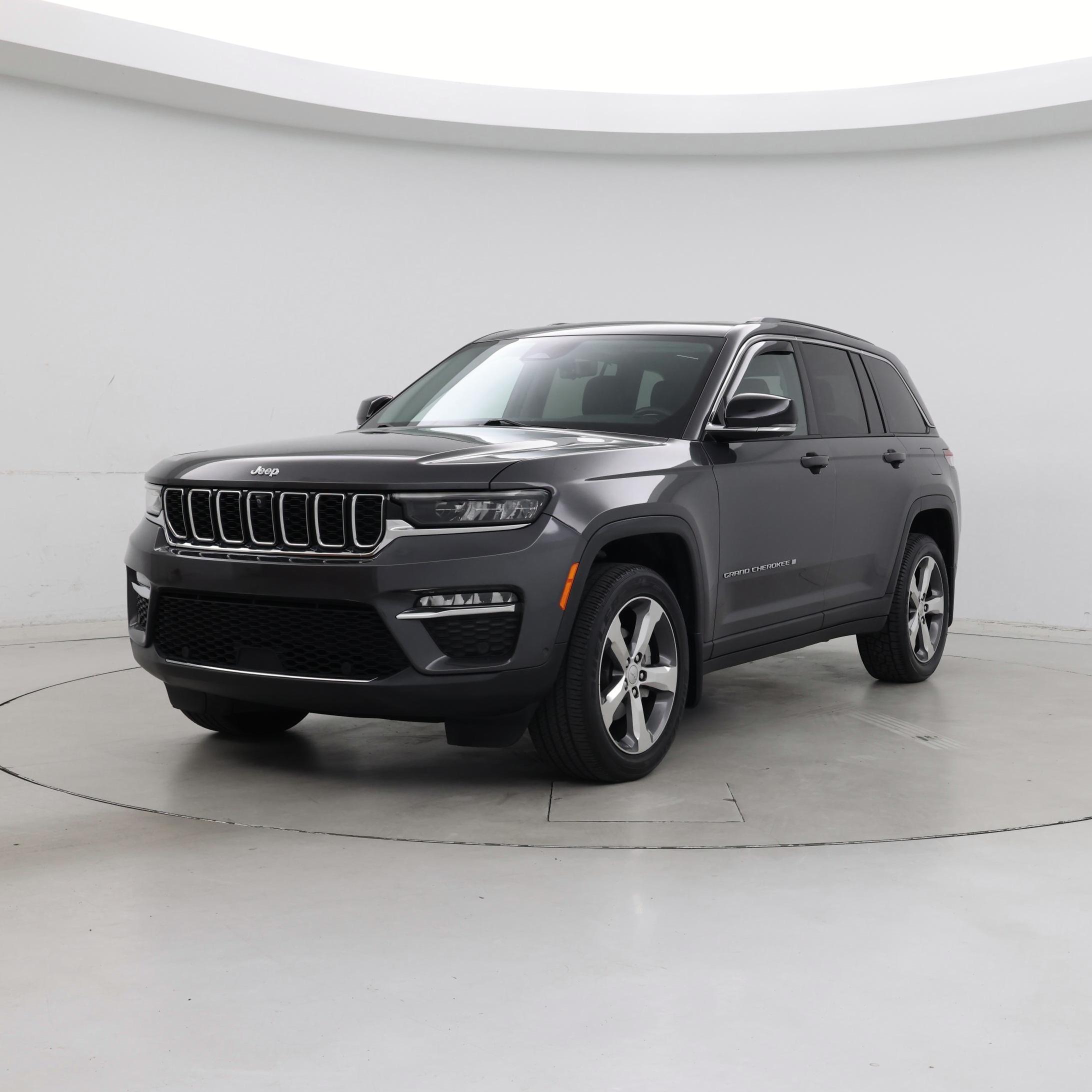 Thumbnail: 2022 Jeep Grand Cherokee - 4
