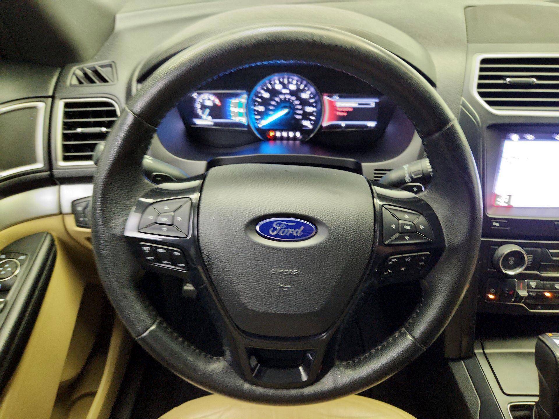 Thumbnail: 2017 Ford Explorer - 10