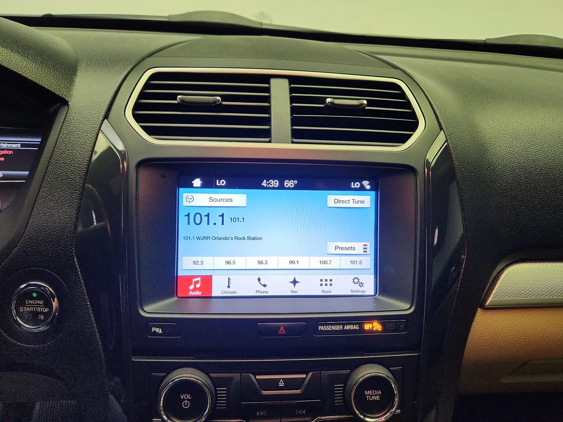 Thumbnail: 2017 Ford Explorer - 16