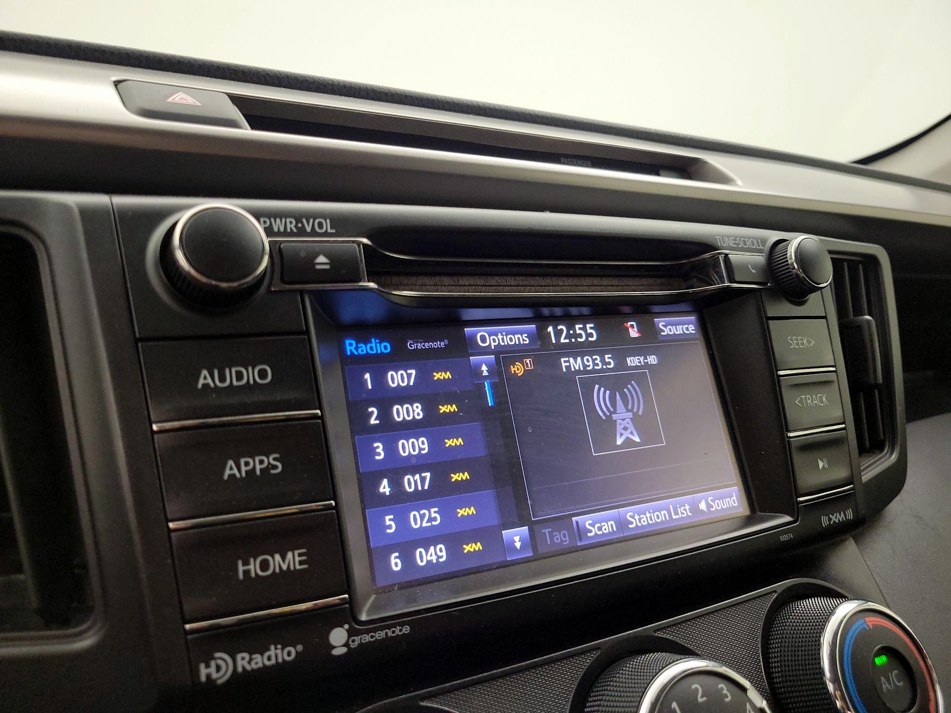 Thumbnail: 2016 Toyota RAV4 - 15