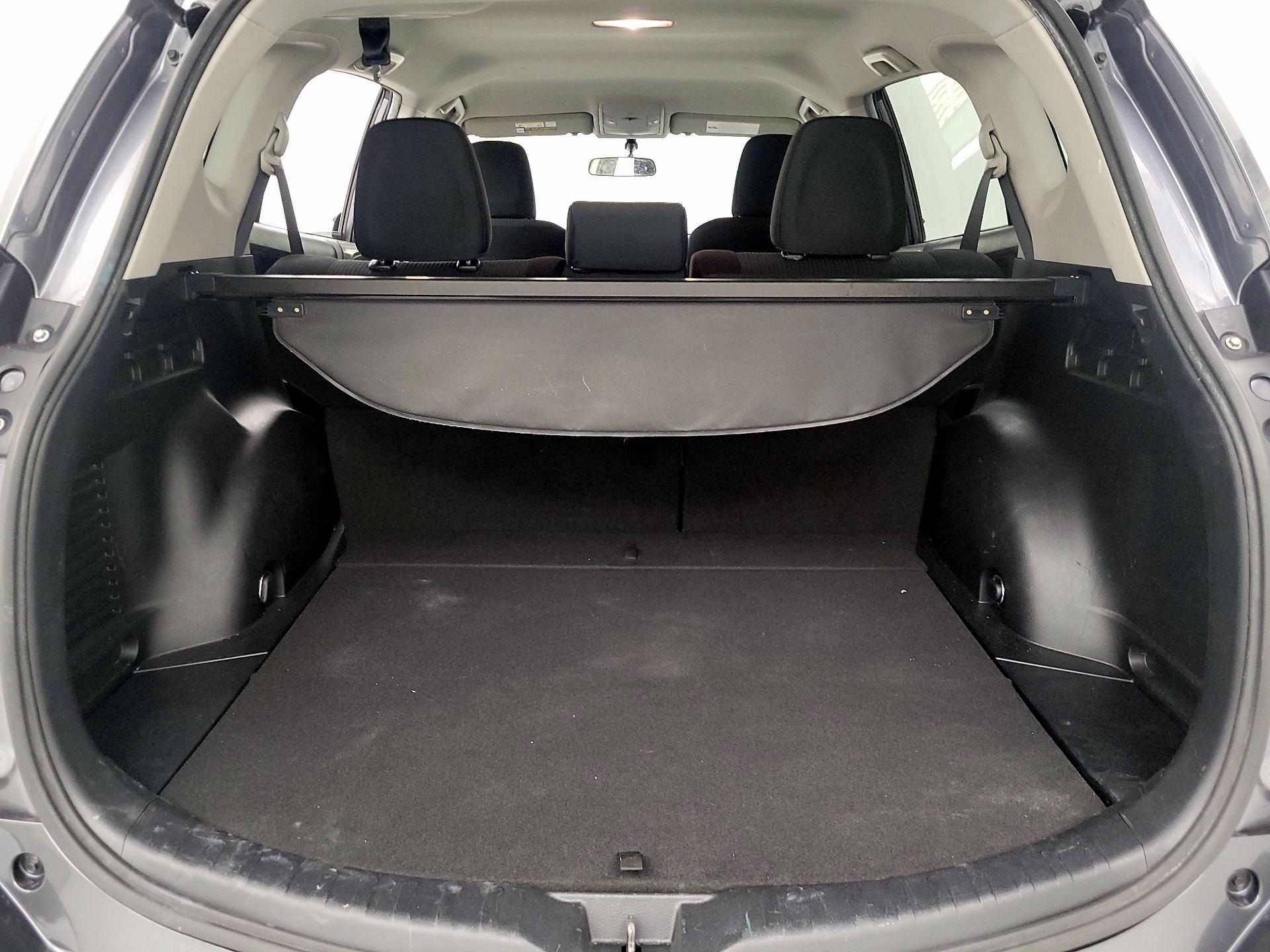 Thumbnail: 2016 Toyota RAV4 - 20