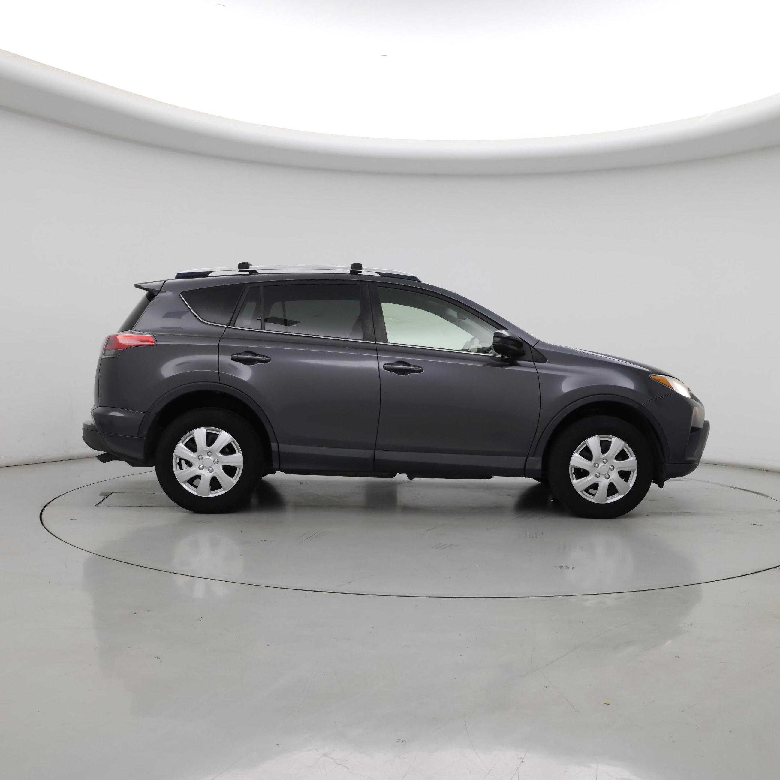 Thumbnail: 2016 Toyota RAV4 - 7