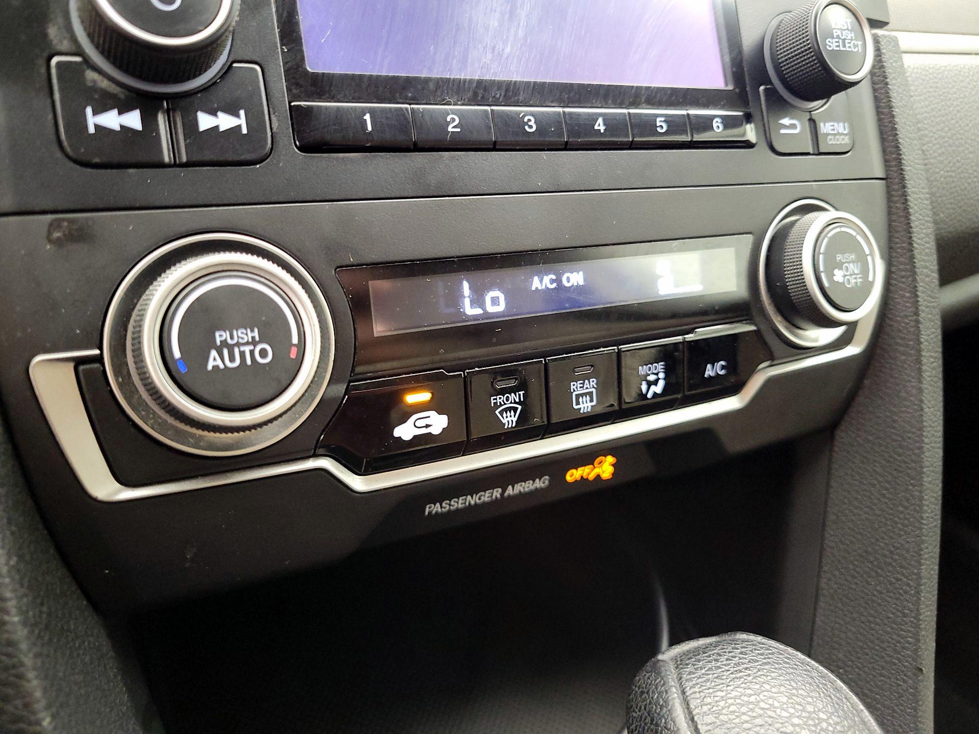 Thumbnail: 2017 Honda Civic - 15