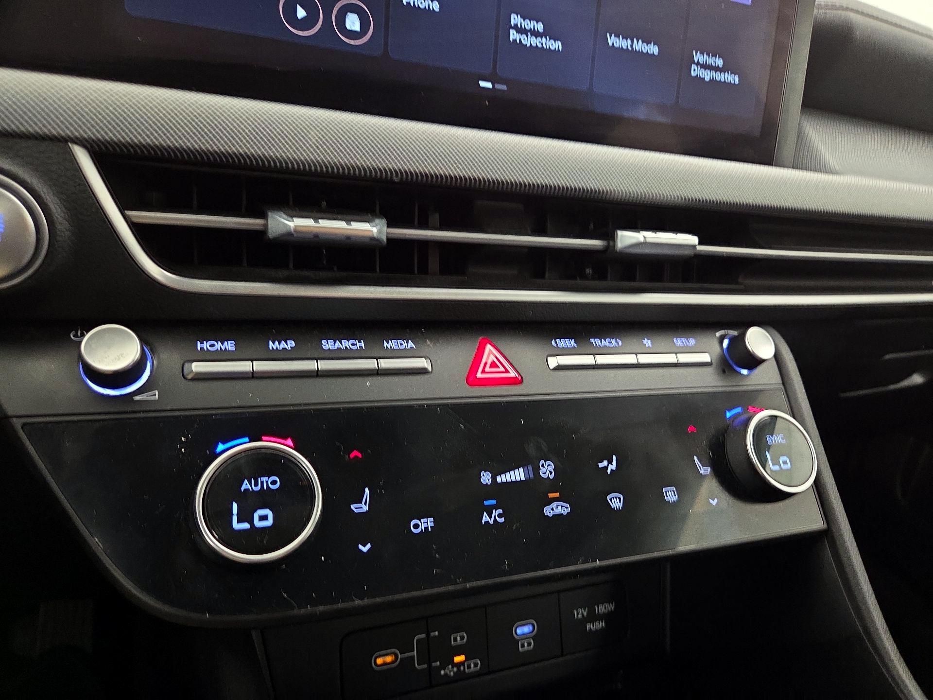 Thumbnail: 2024 Hyundai Sonata - 16