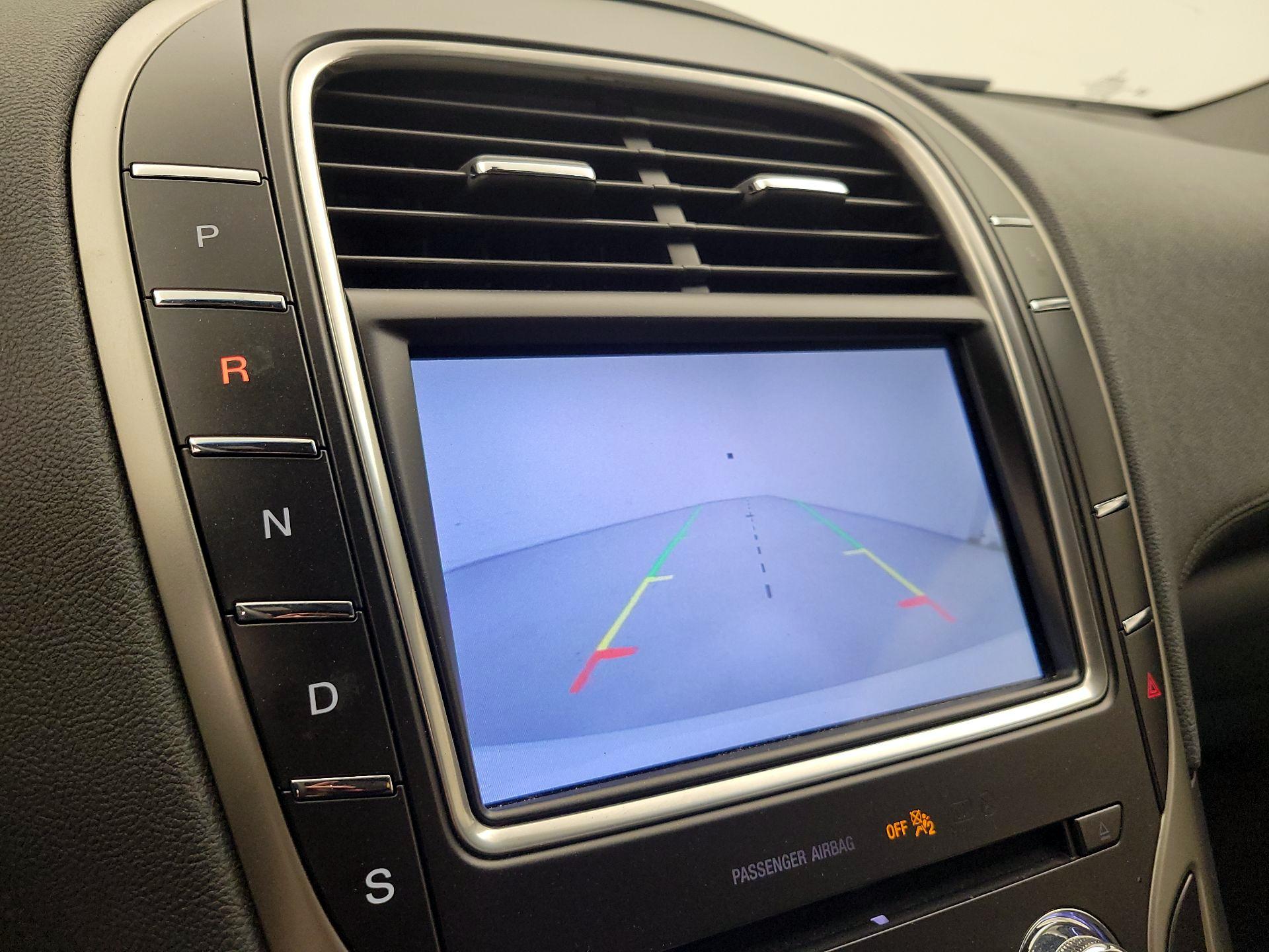 Thumbnail: 2020 Lincoln Nautilus - 14