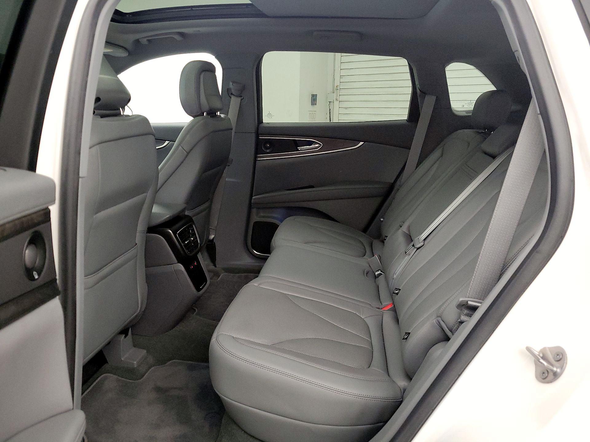 Thumbnail: 2020 Lincoln Nautilus - 20