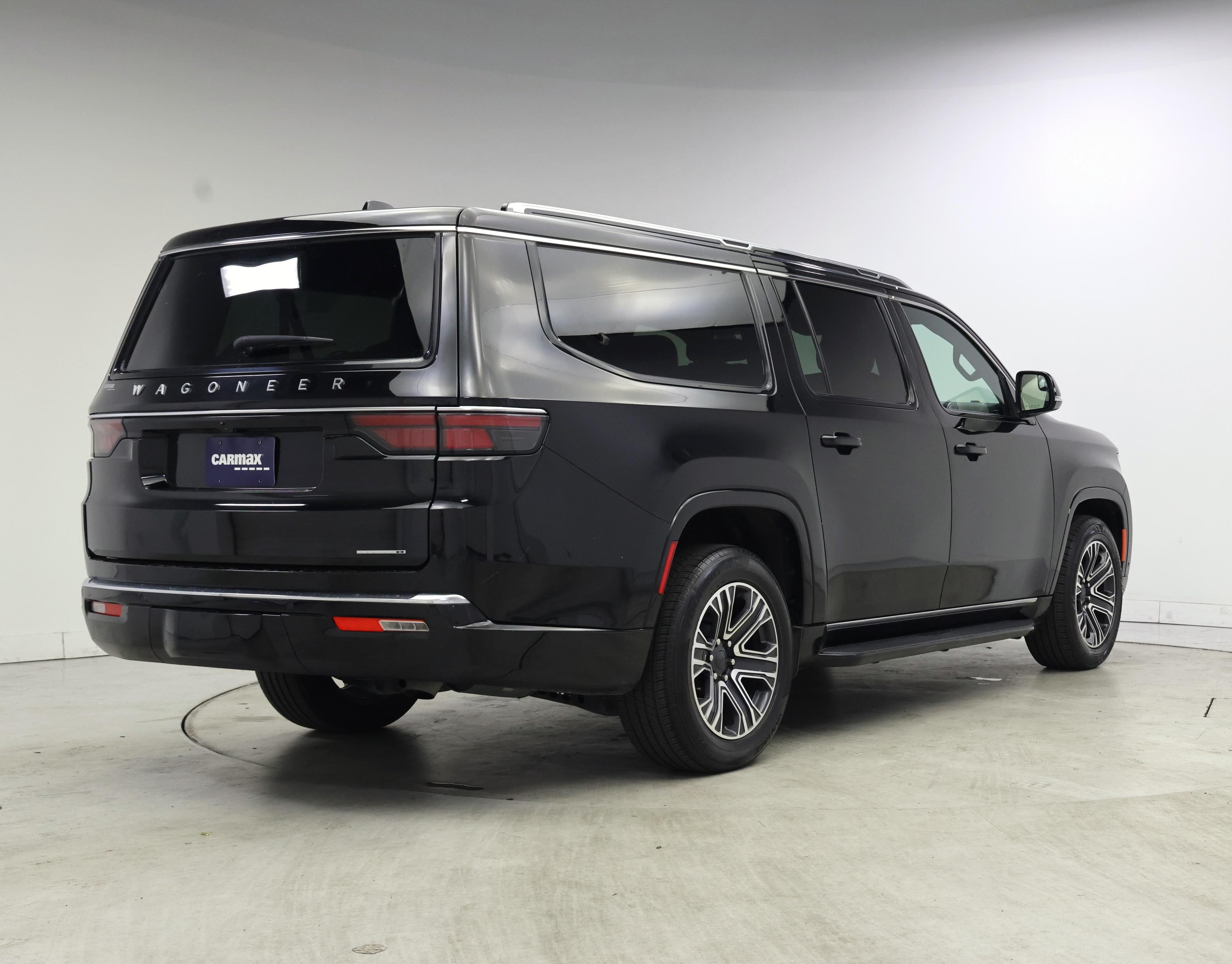 Thumbnail: 2024 Jeep Wagoneer - 8