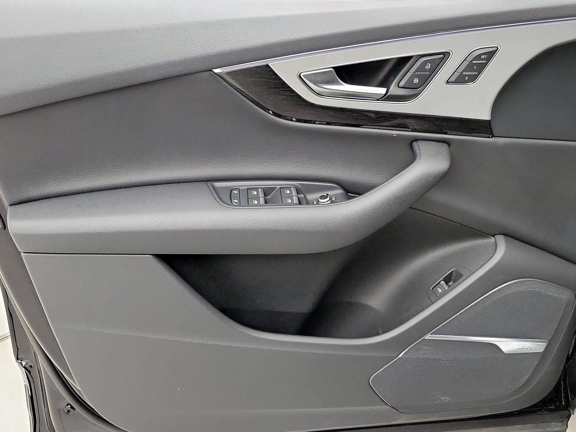 Thumbnail: 2019 Audi Q7 - 12