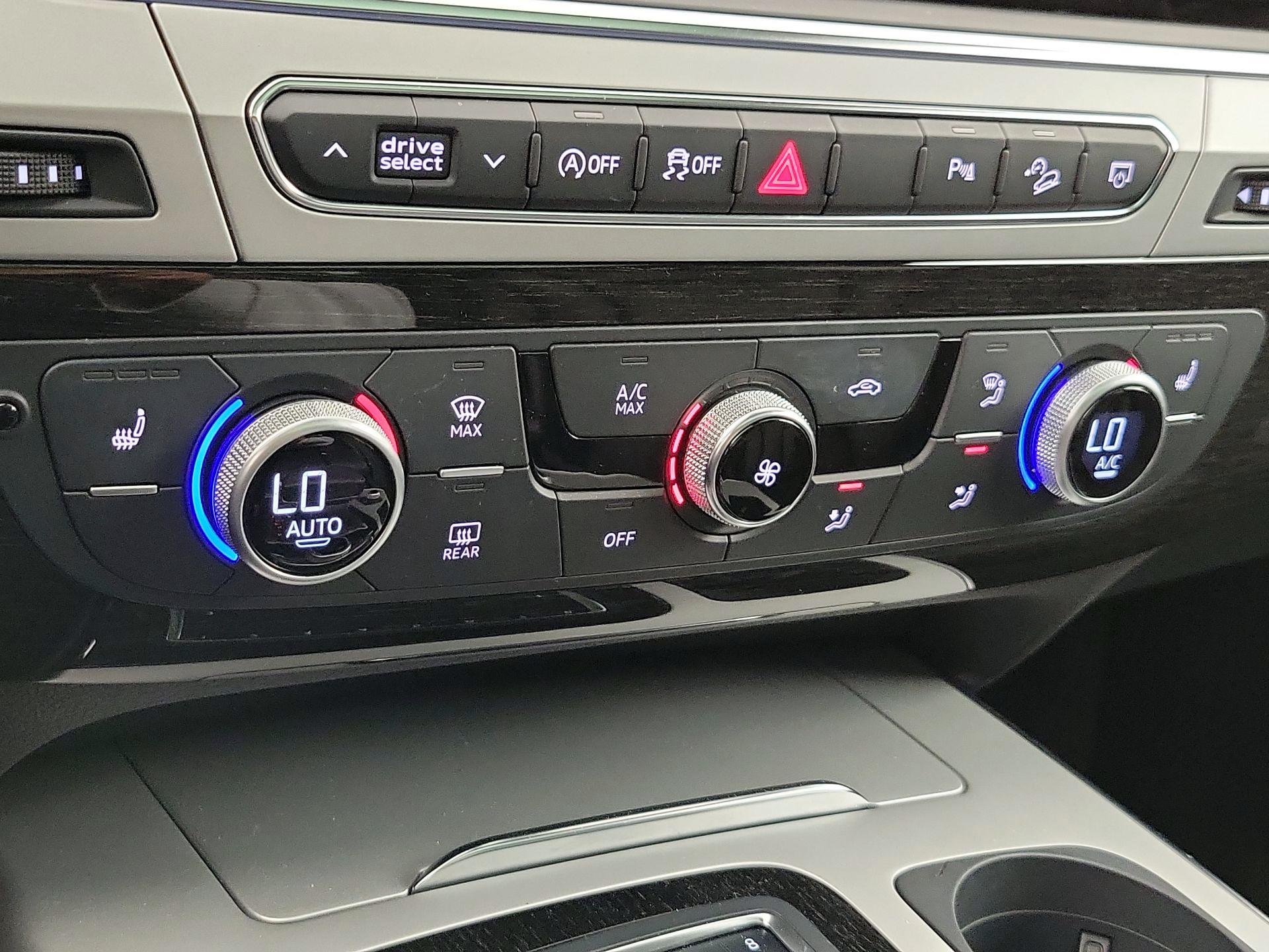 Thumbnail: 2019 Audi Q7 - 17