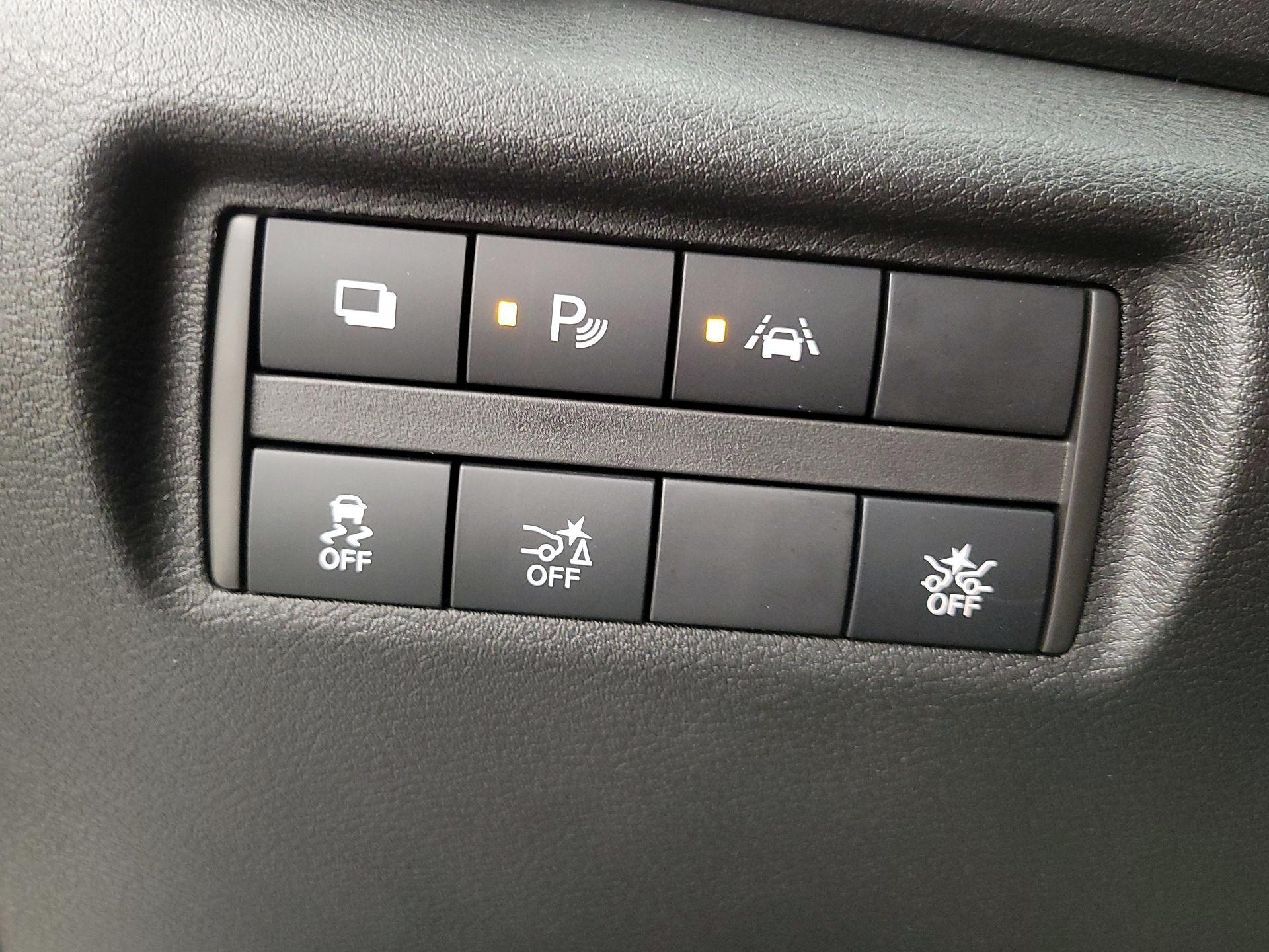 Thumbnail: 2020 Nissan Versa - 13