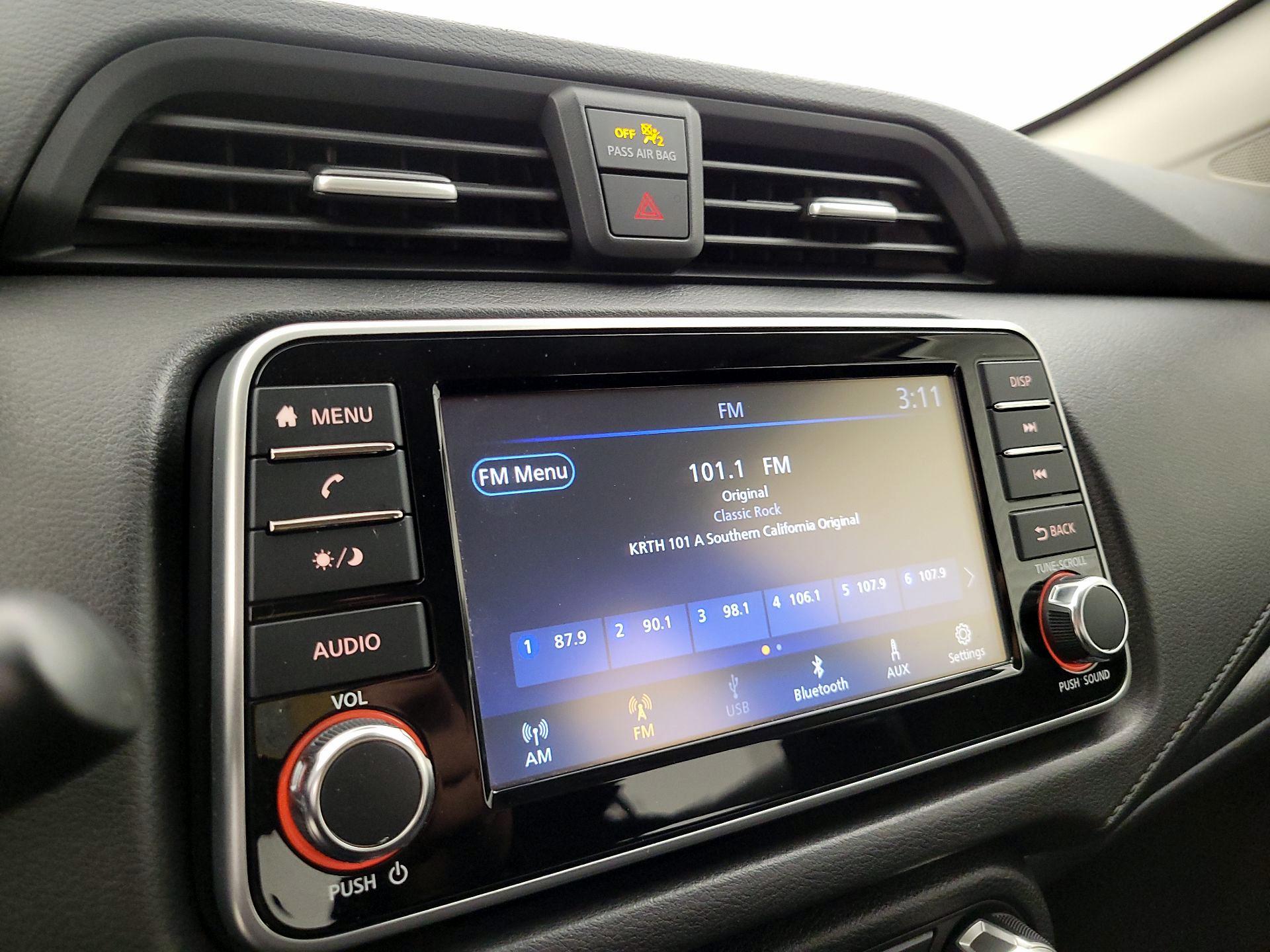 Thumbnail: 2020 Nissan Versa - 15