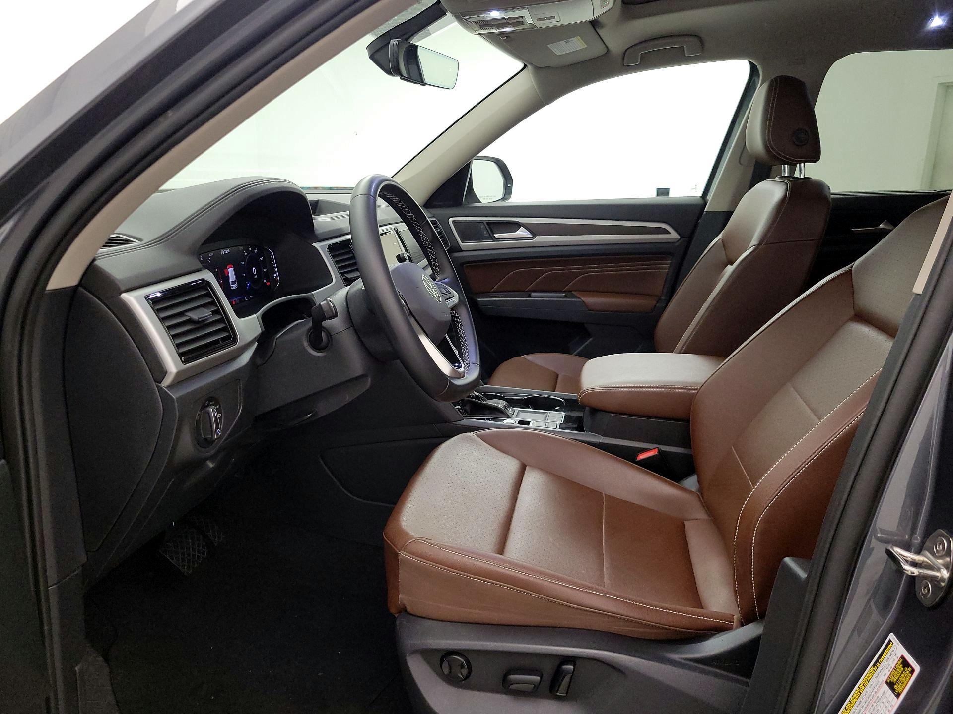 Thumbnail: 2022 Volkswagen Atlas - 11