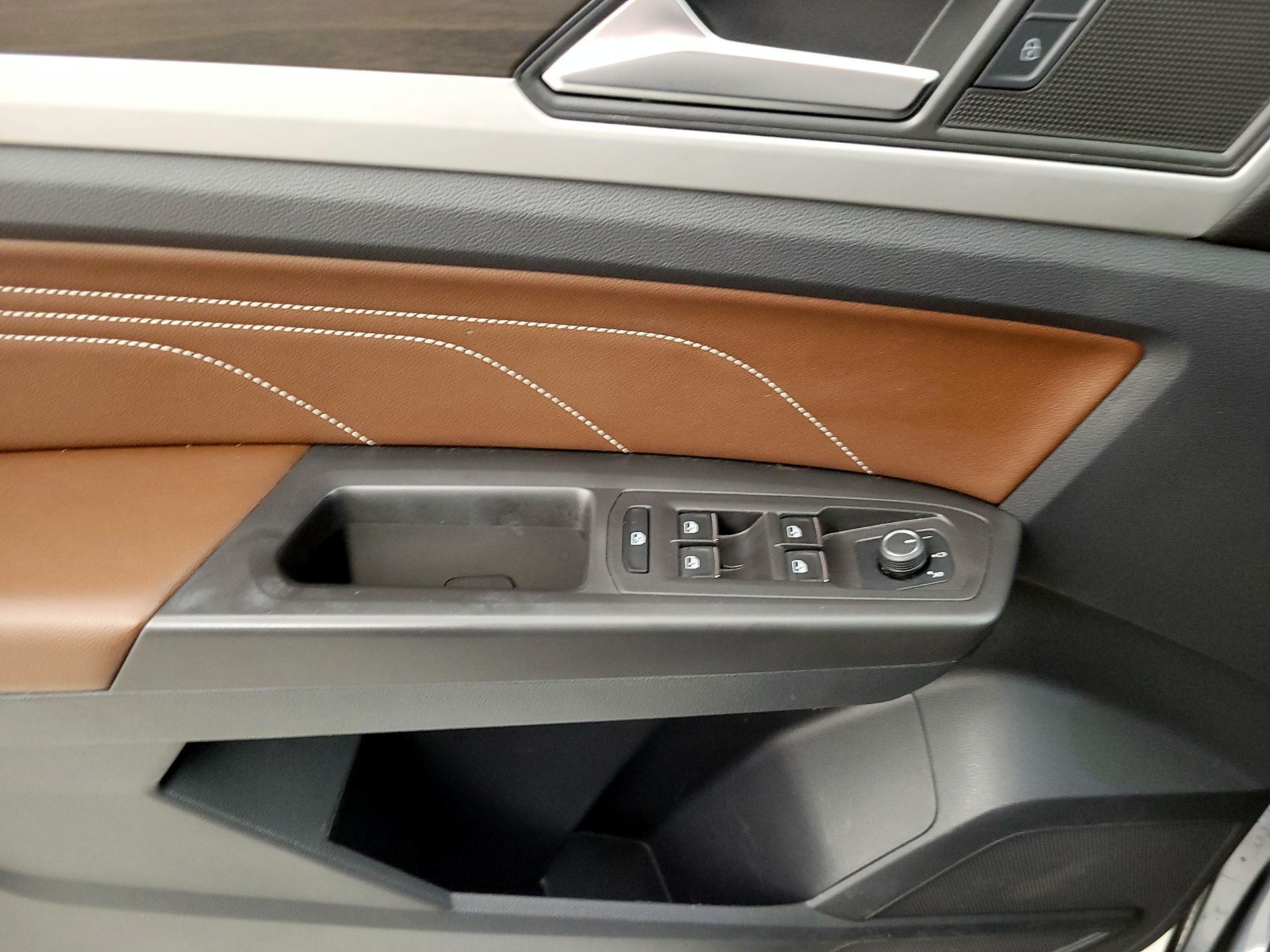 Thumbnail: 2022 Volkswagen Atlas - 12