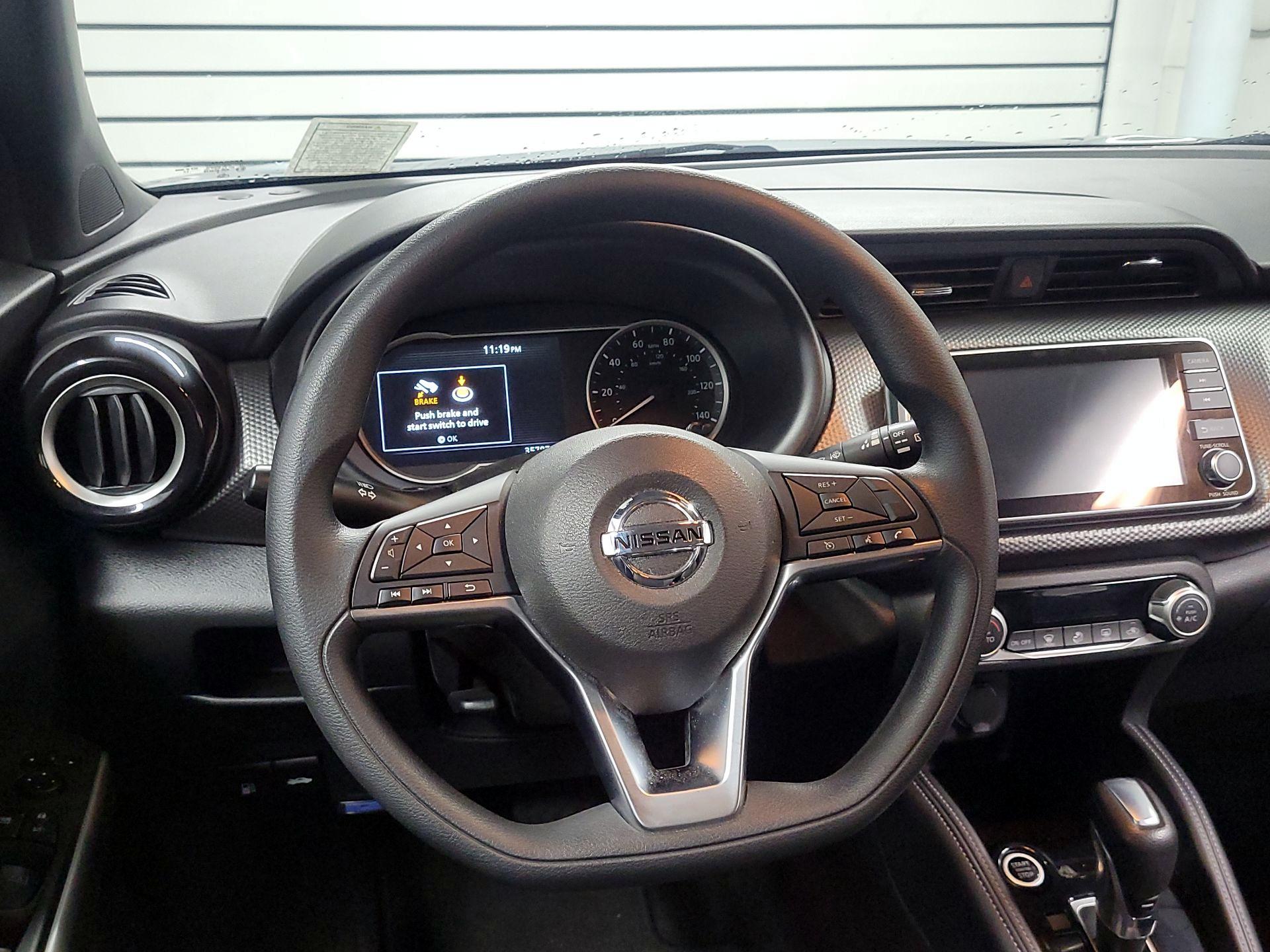 Thumbnail: 2020 Nissan Kicks - 10