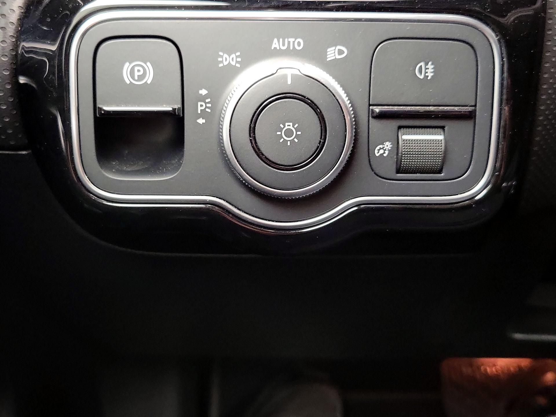 Thumbnail: 2023 Mercedes-Benz CLA - 13