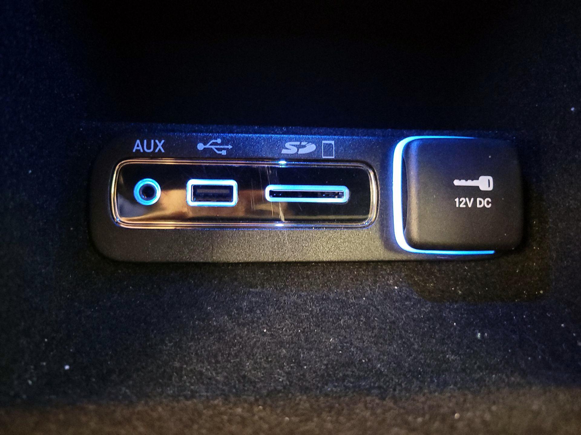 Thumbnail: 2017 Jeep Grand Cherokee - 18