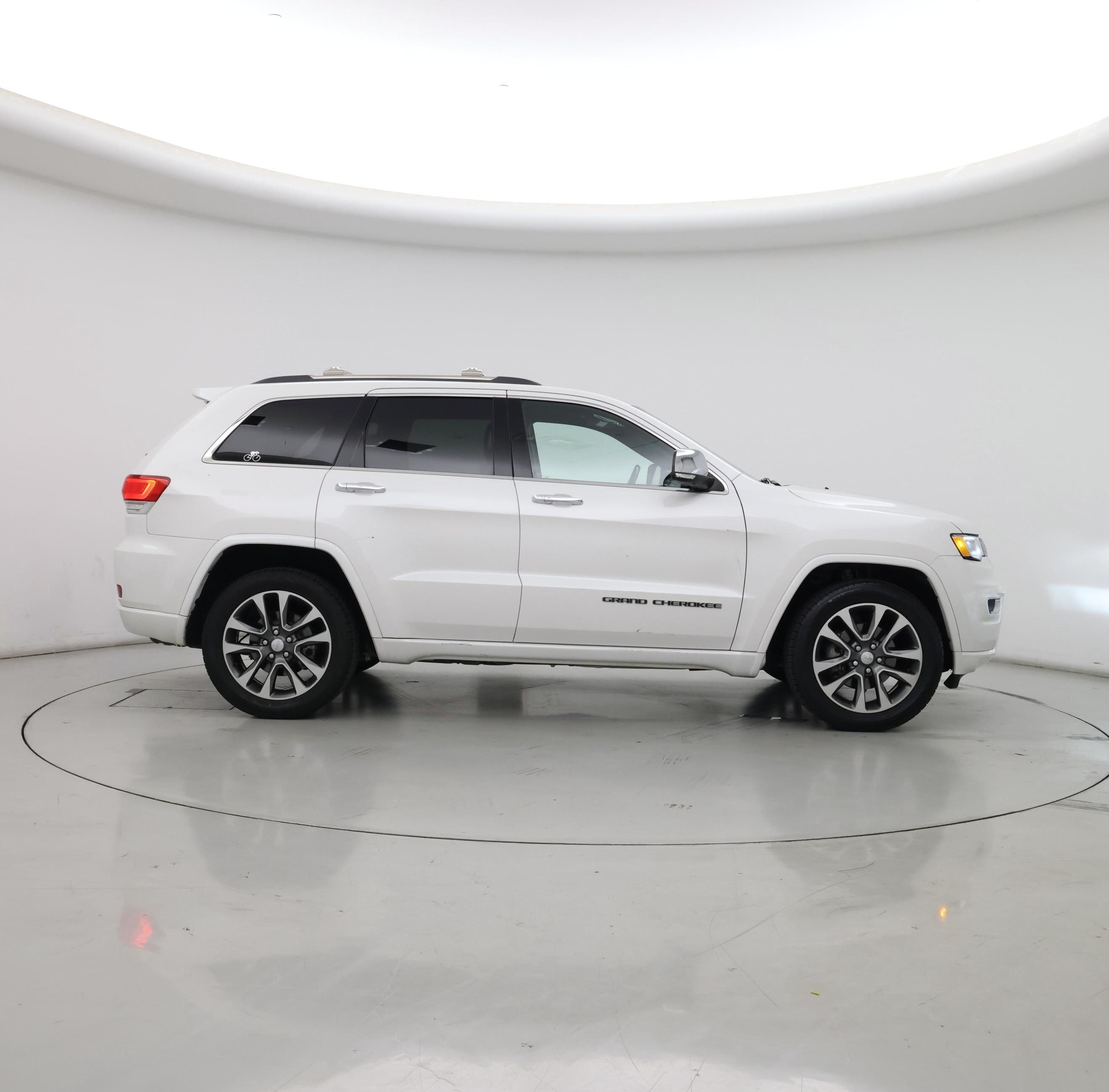 Thumbnail: 2017 Jeep Grand Cherokee - 7