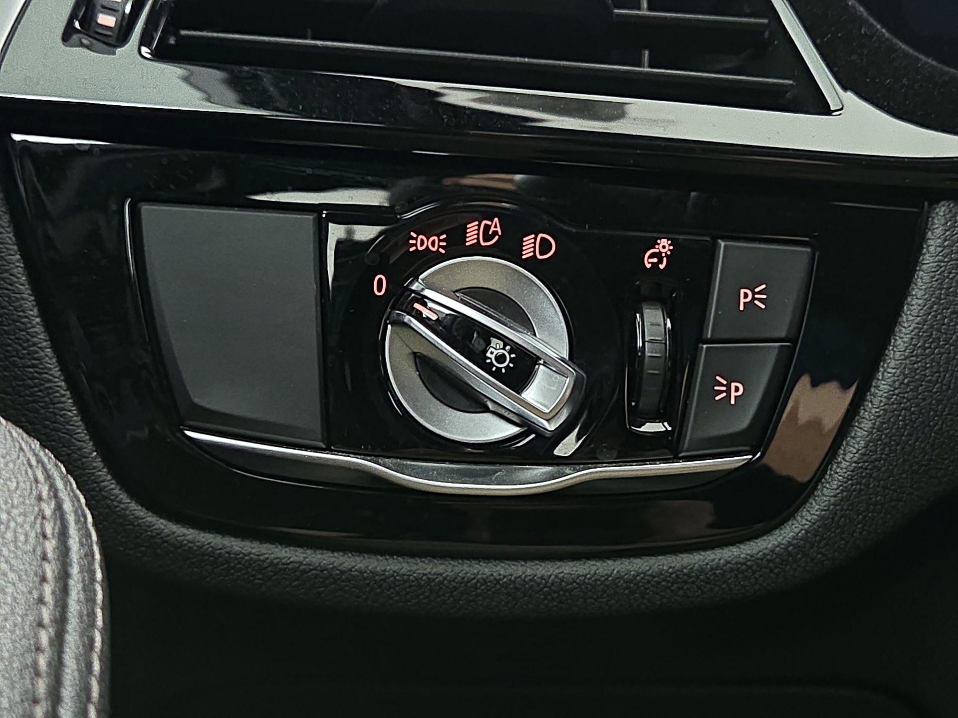 Thumbnail: 2023 BMW 5 Series - 13