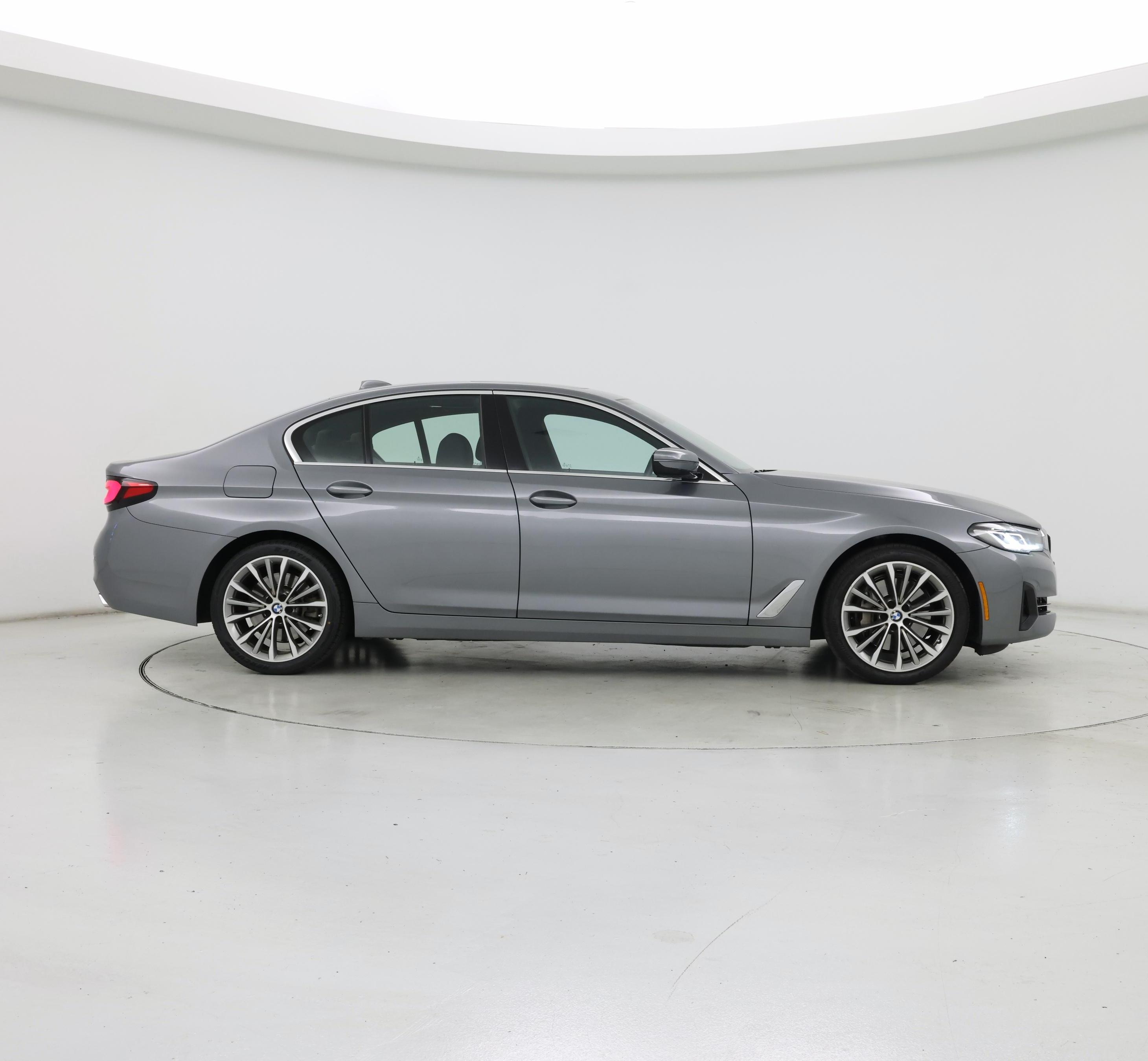 Thumbnail: 2023 BMW 5 Series - 7
