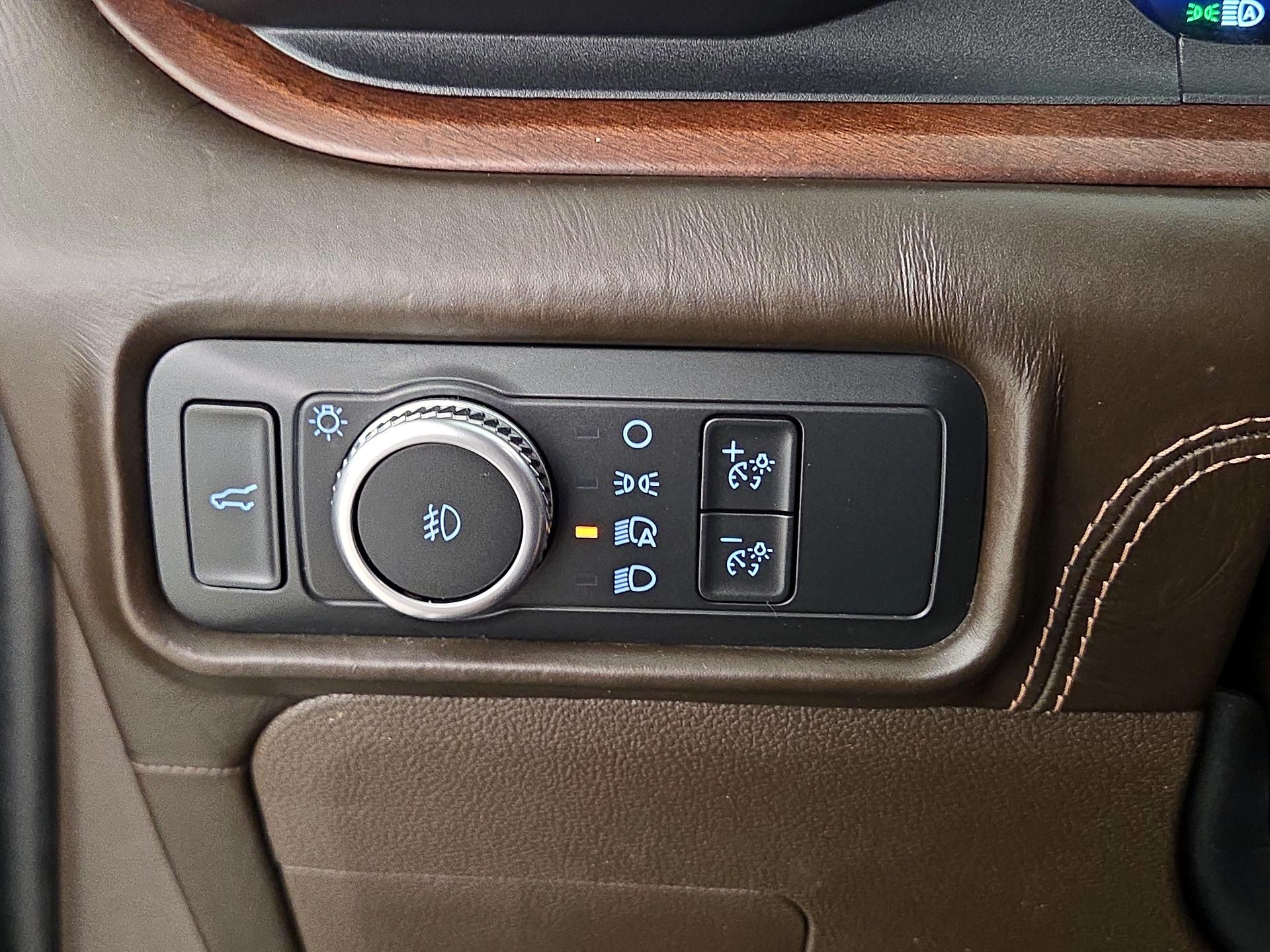 Thumbnail: 2022 Ford Explorer - 13