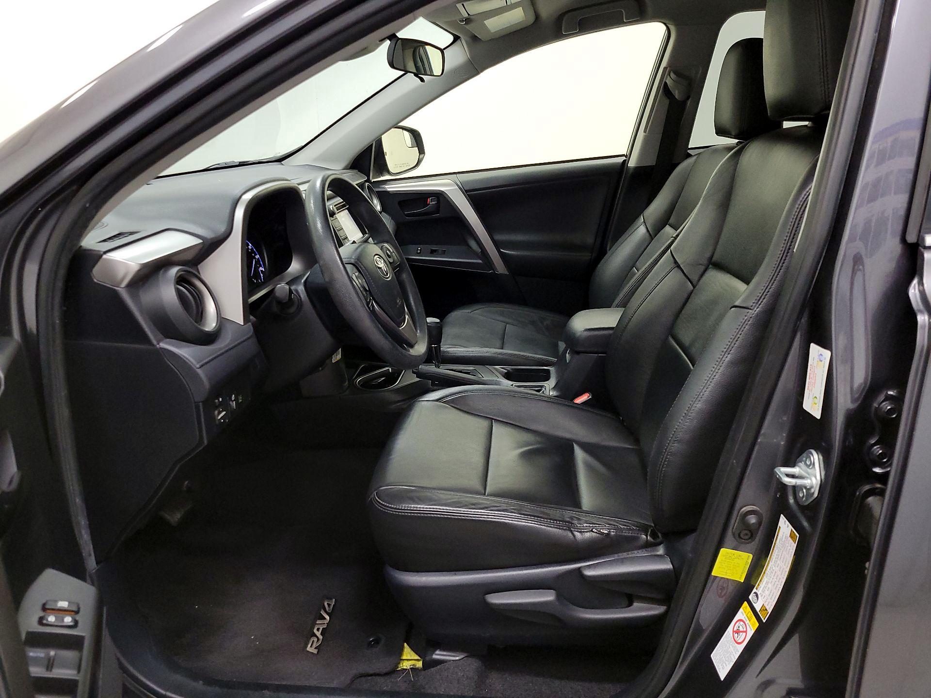 Thumbnail: 2018 Toyota RAV4 - 11