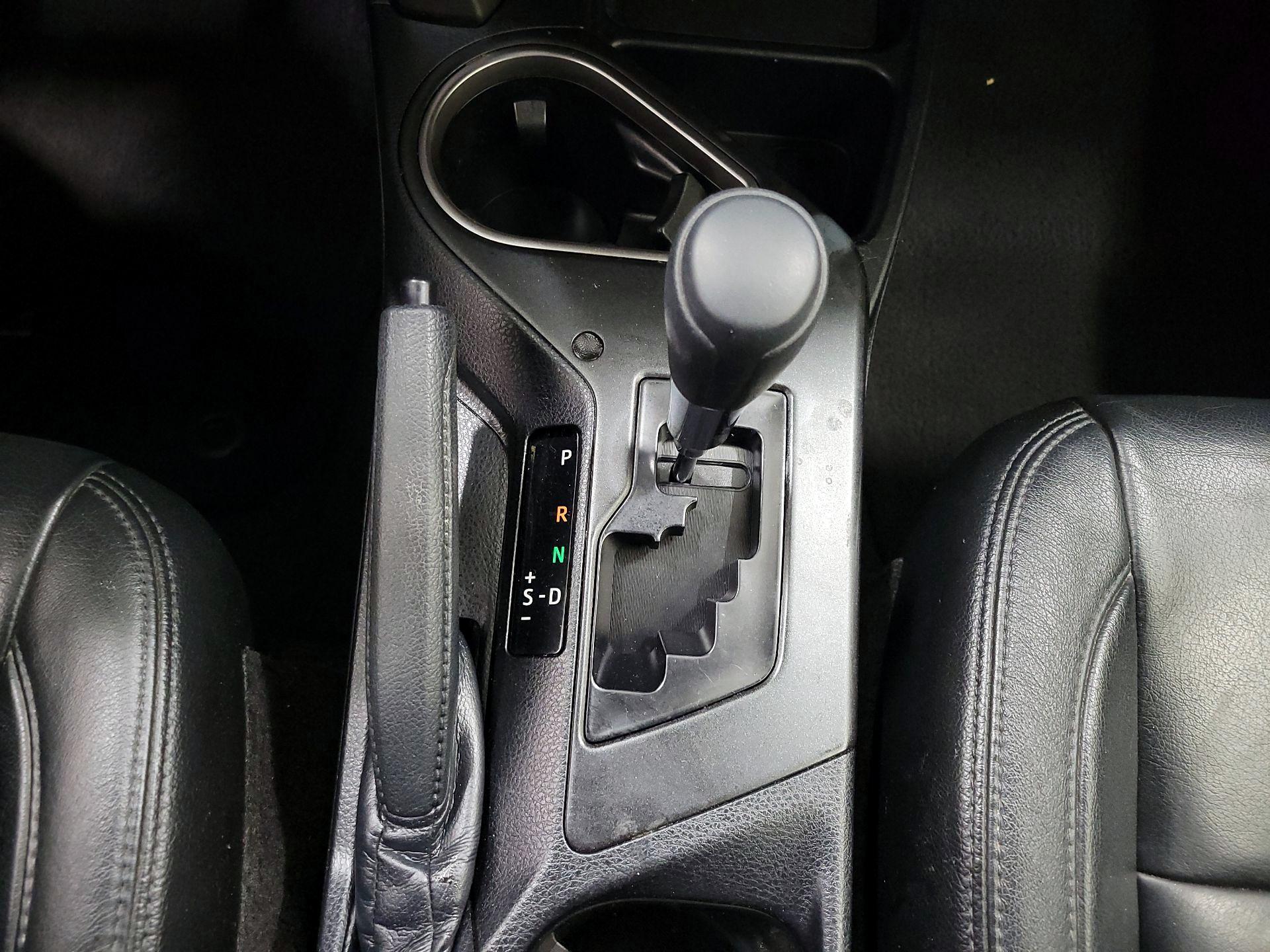 Thumbnail: 2018 Toyota RAV4 - 17