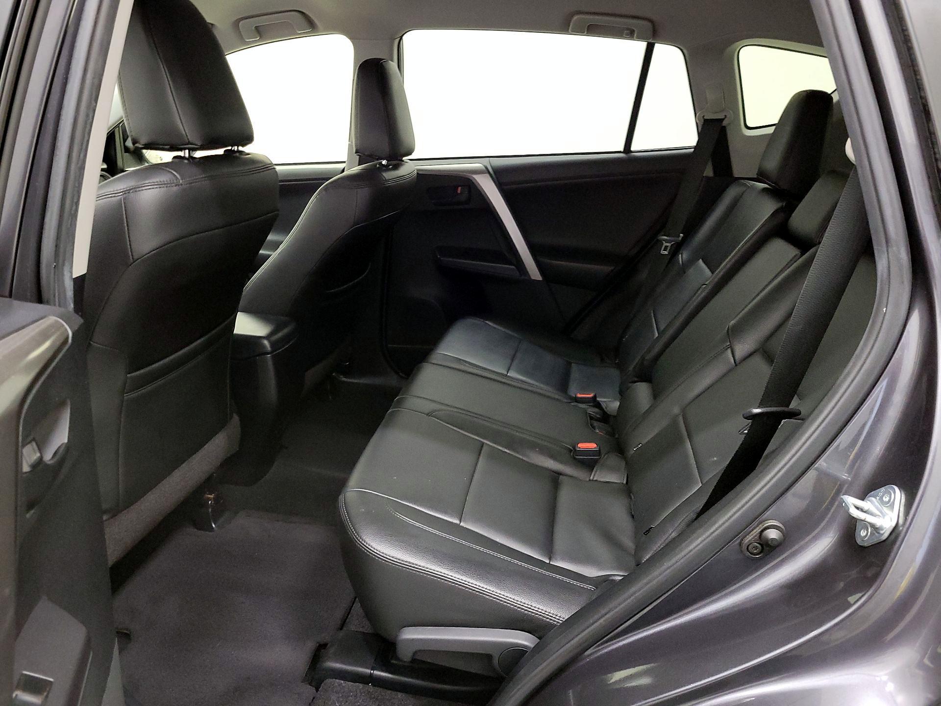 Thumbnail: 2018 Toyota RAV4 - 19