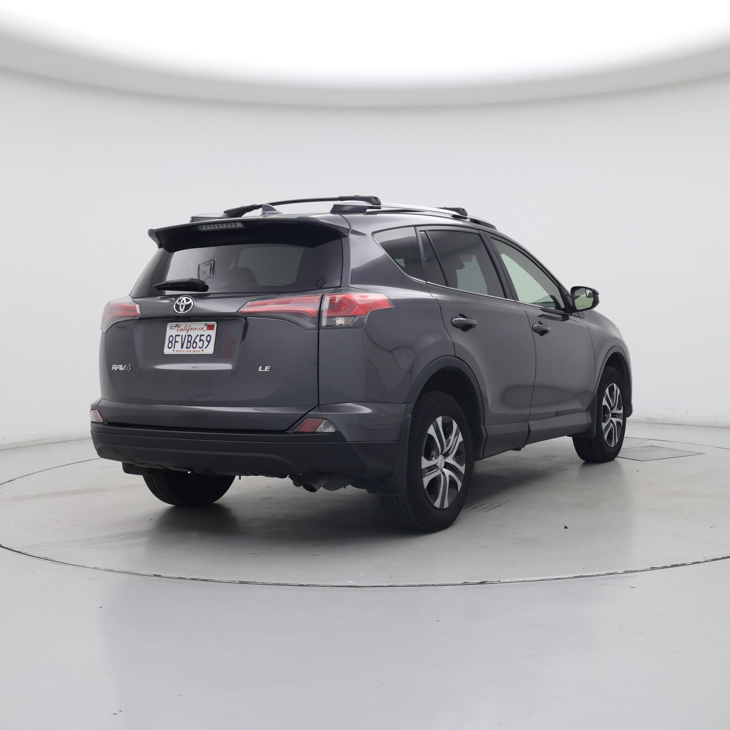 Thumbnail: 2018 Toyota RAV4 - 8