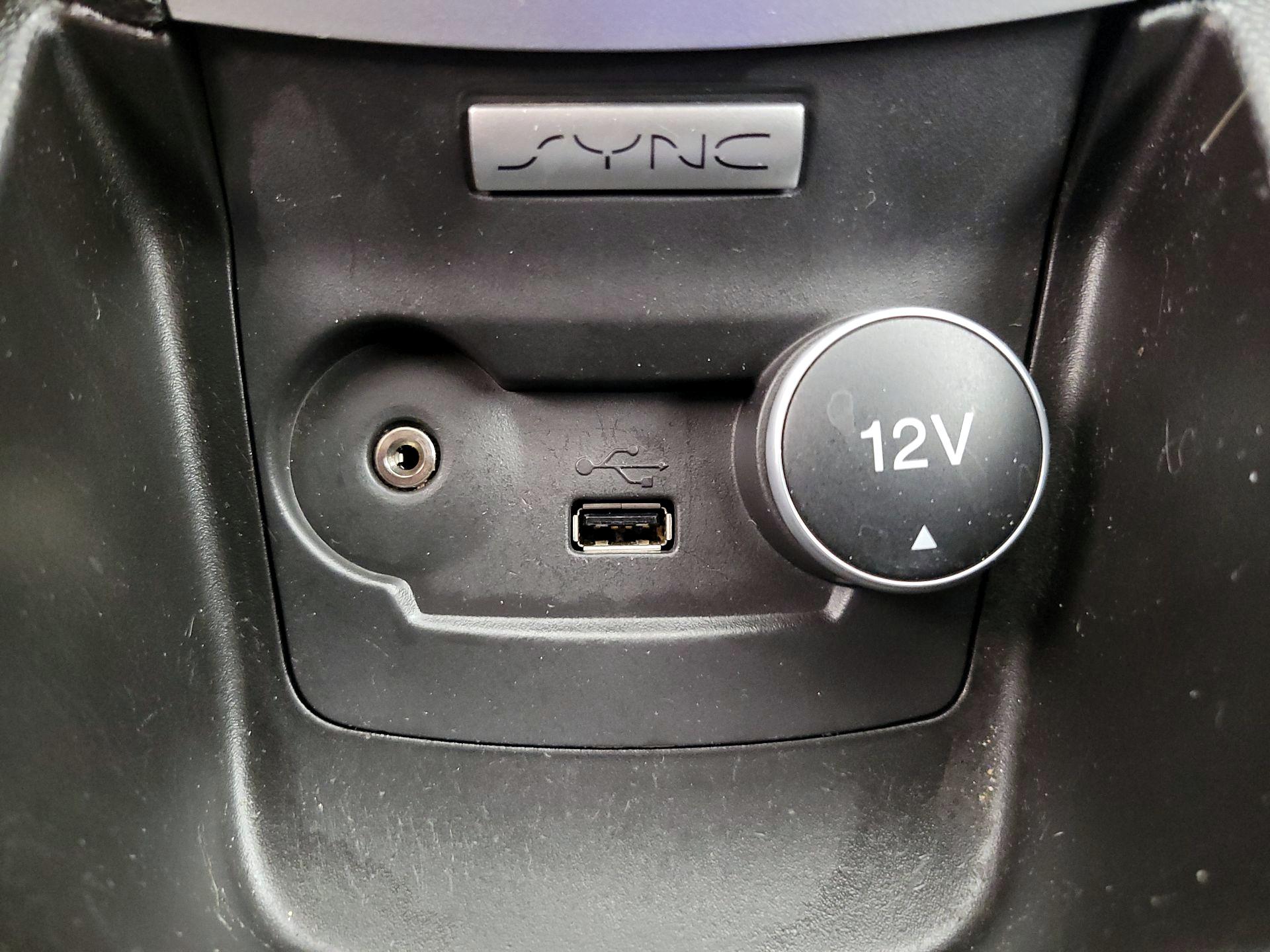 Thumbnail: 2018 Ford Fiesta - 18