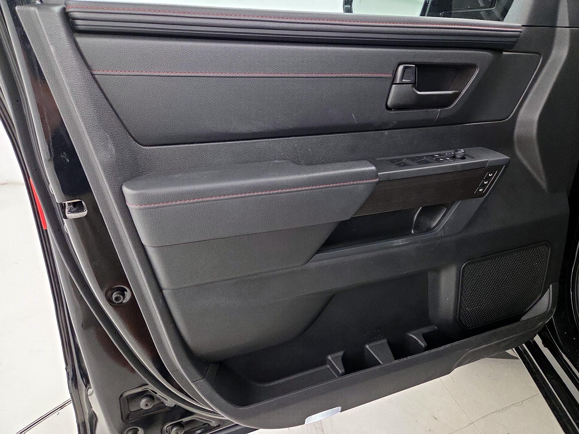 Thumbnail: 2024 Toyota Tundra - 12