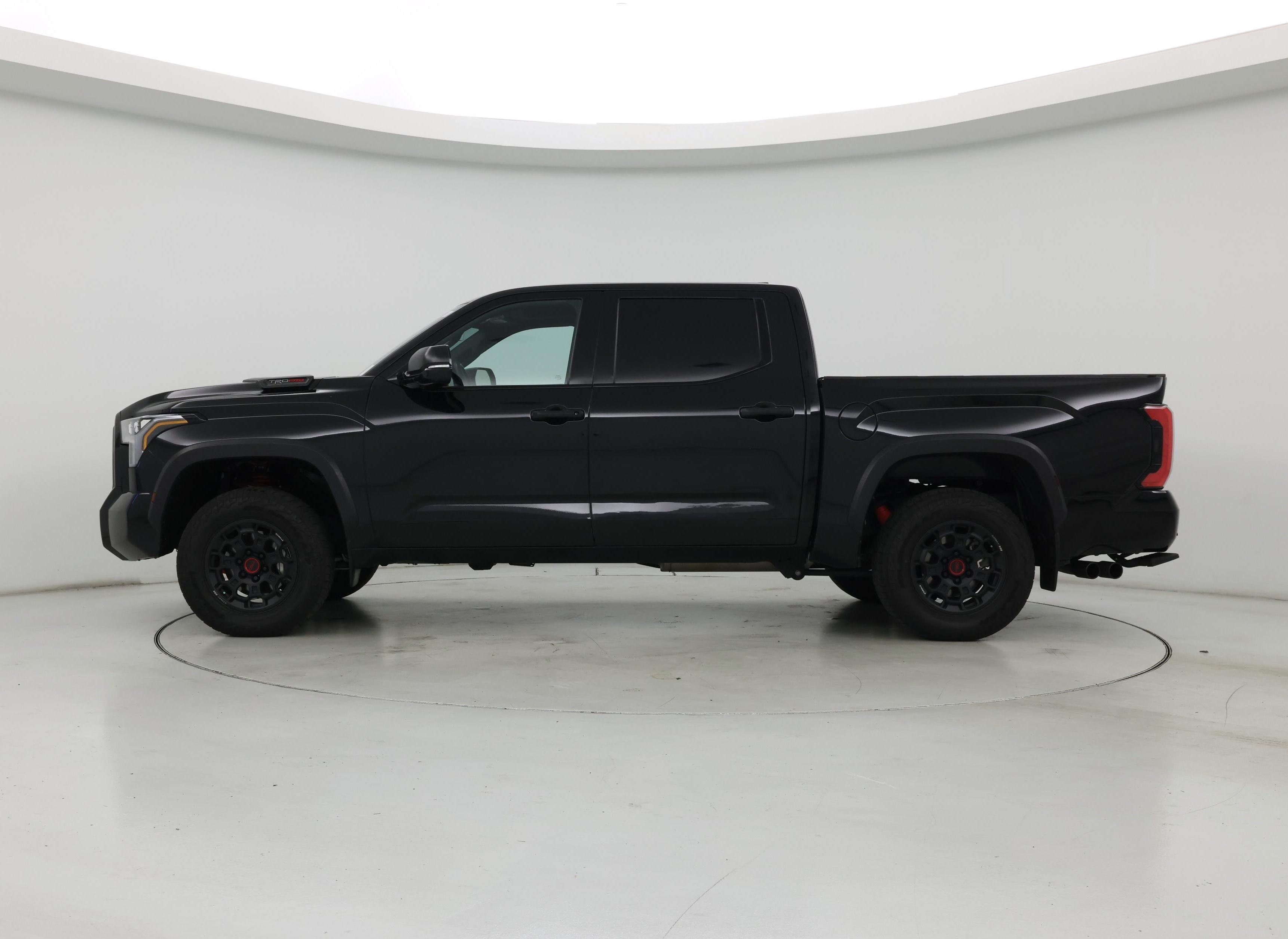 Thumbnail: 2024 Toyota Tundra - 3