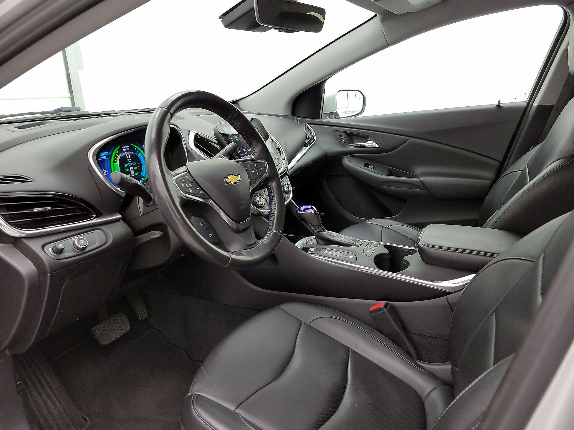 Thumbnail: 2018 Chevrolet Volt - 11