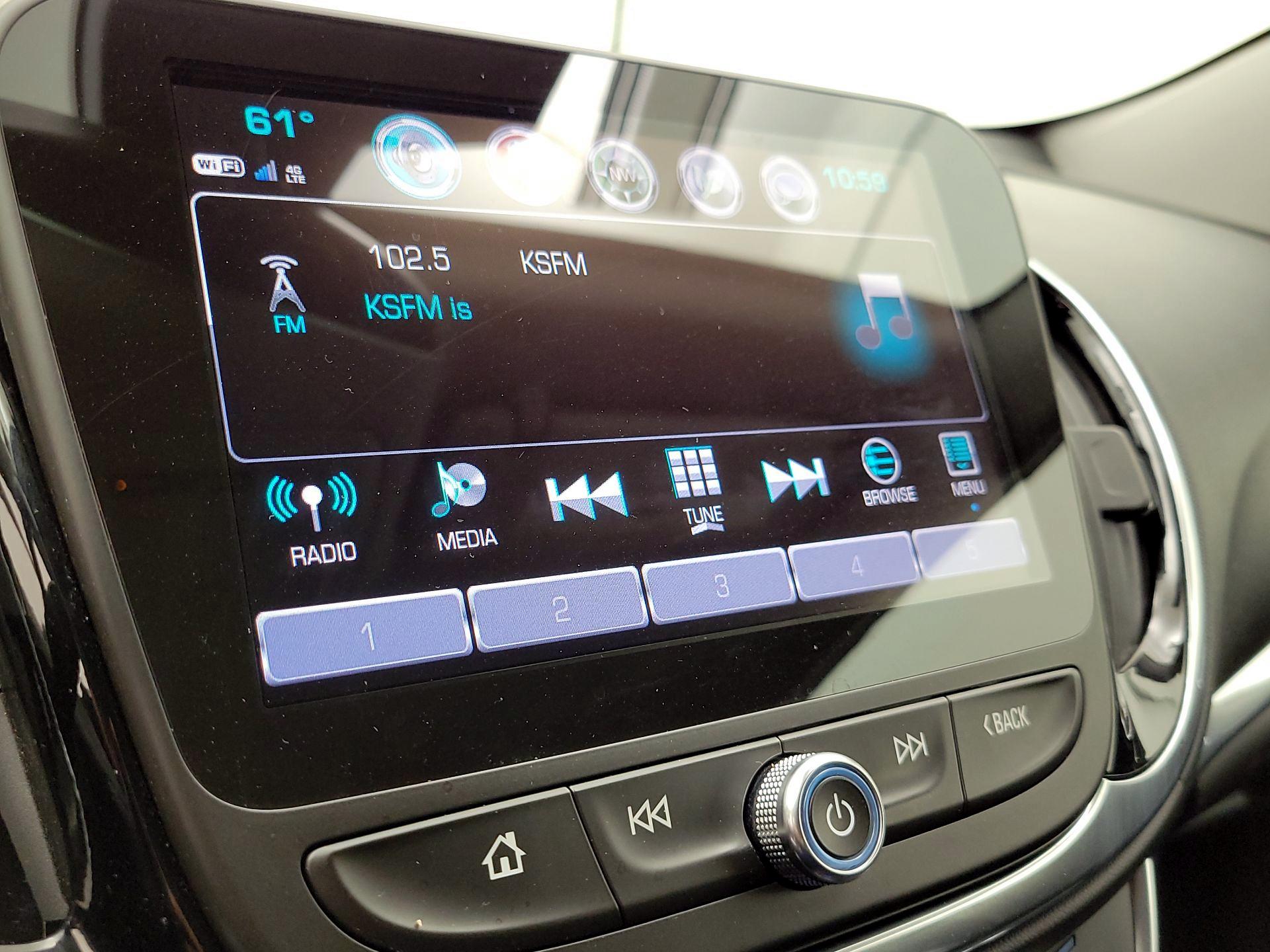 Thumbnail: 2018 Chevrolet Volt - 15