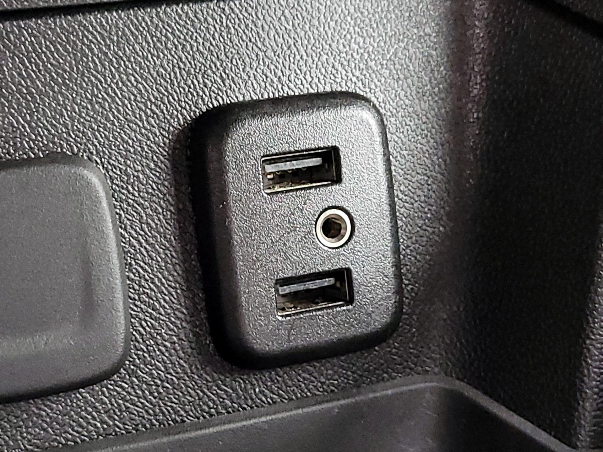 Thumbnail: 2018 Chevrolet Volt - 18