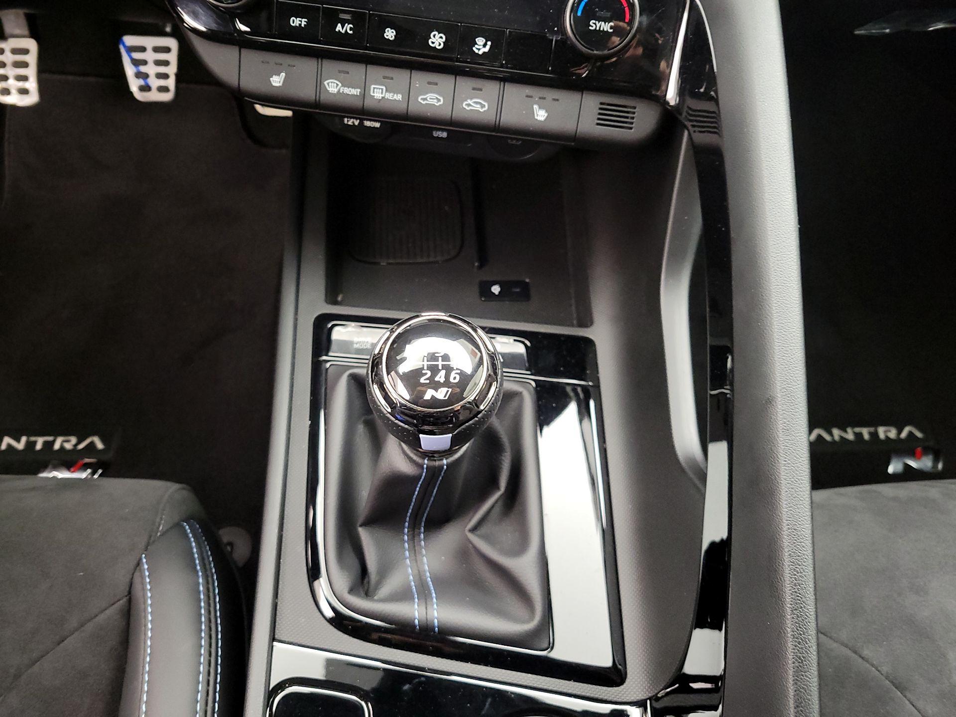 Thumbnail: 2025 Hyundai Elantra - 18