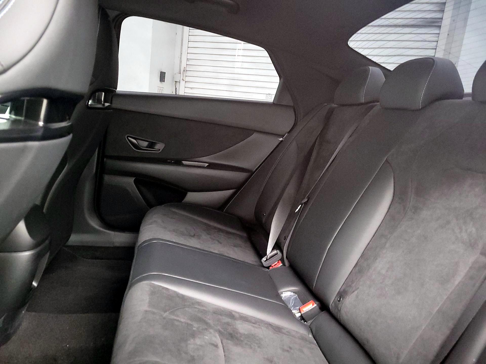 Thumbnail: 2025 Hyundai Elantra - 20