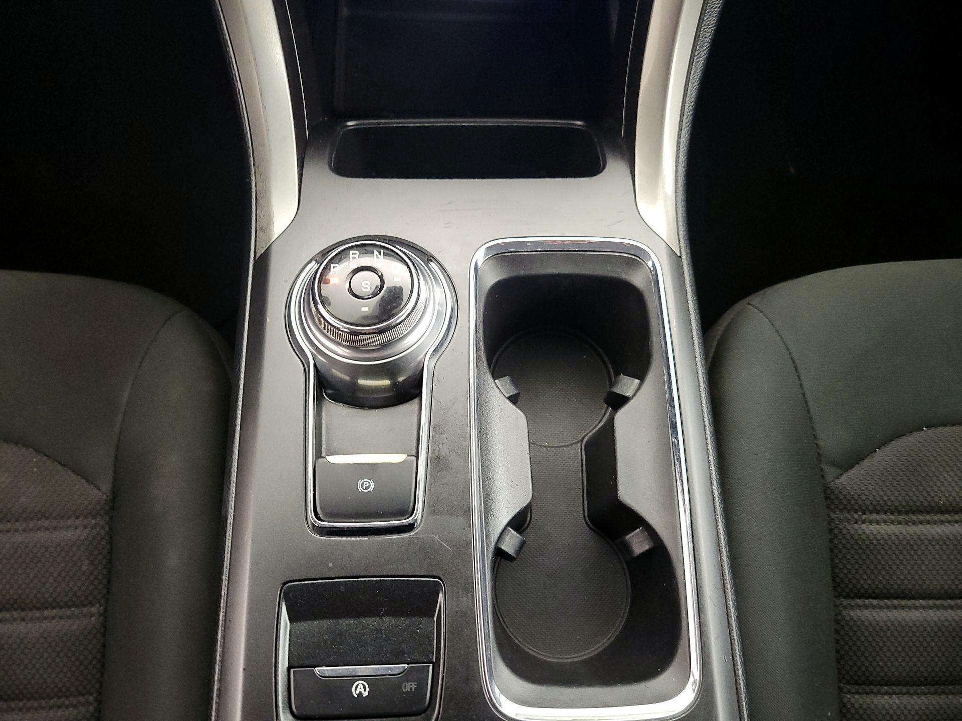 Thumbnail: 2019 Ford Fusion - 18
