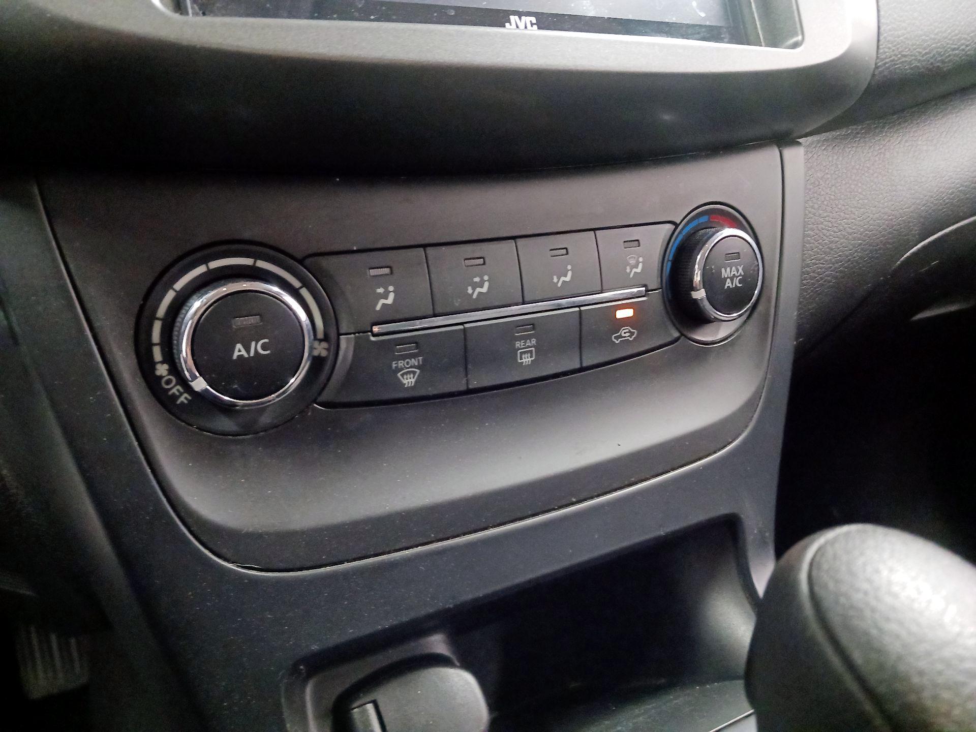 Thumbnail: 2019 Nissan Sentra - 14