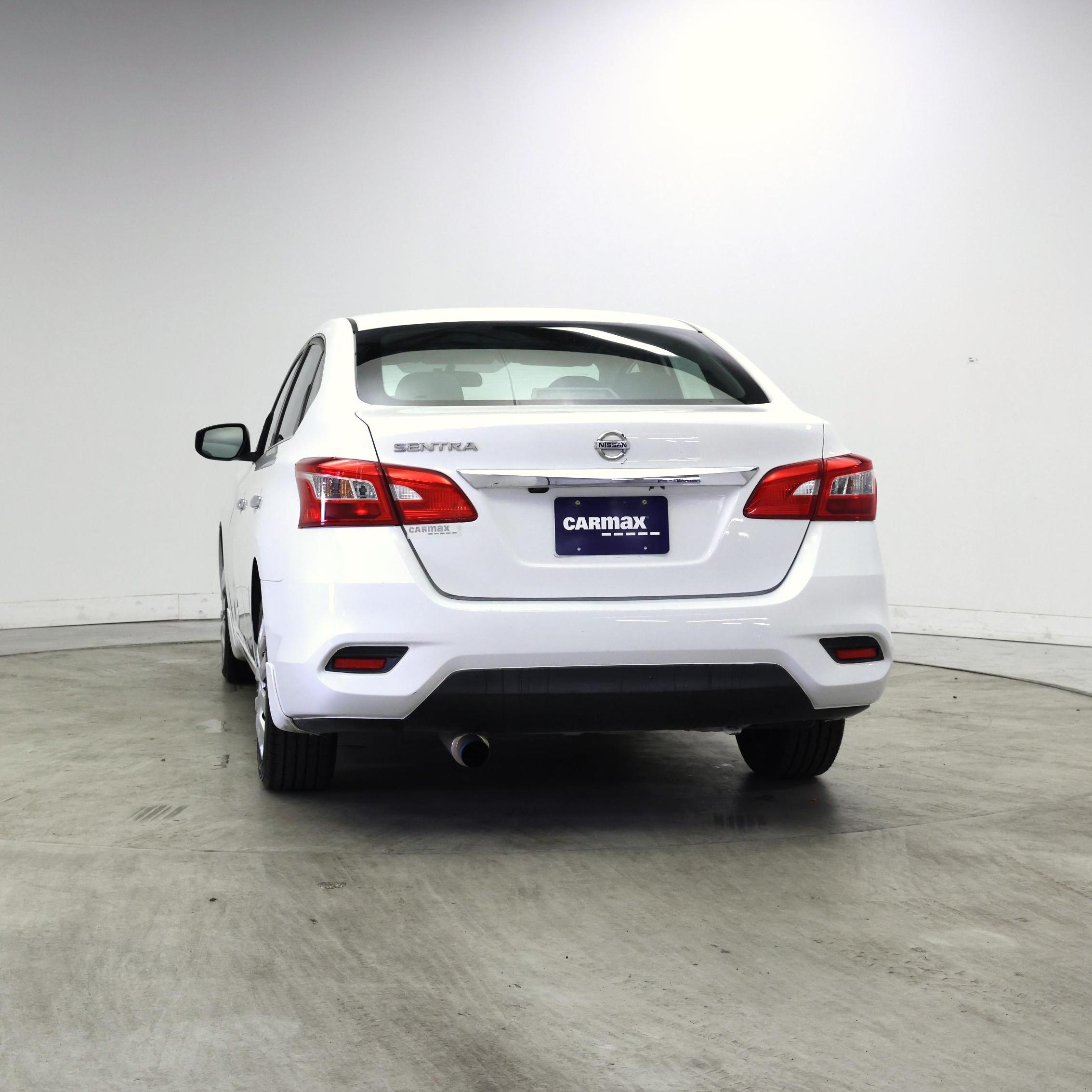 Thumbnail: 2019 Nissan Sentra - 6