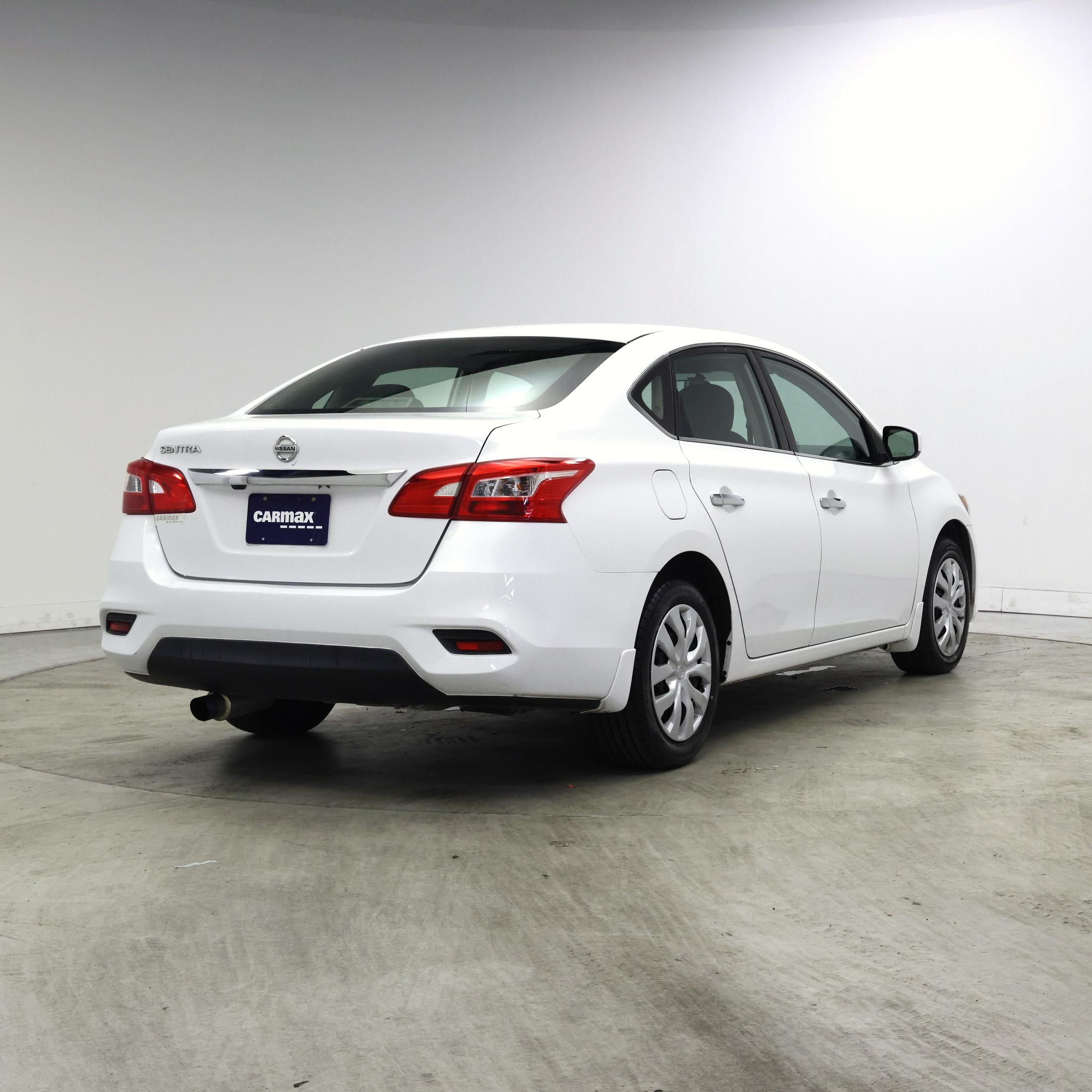 Thumbnail: 2019 Nissan Sentra - 8