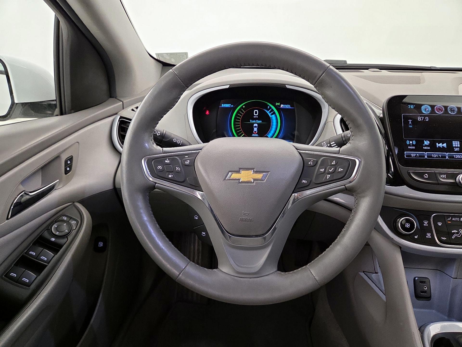 Thumbnail: 2017 Chevrolet Volt - 10