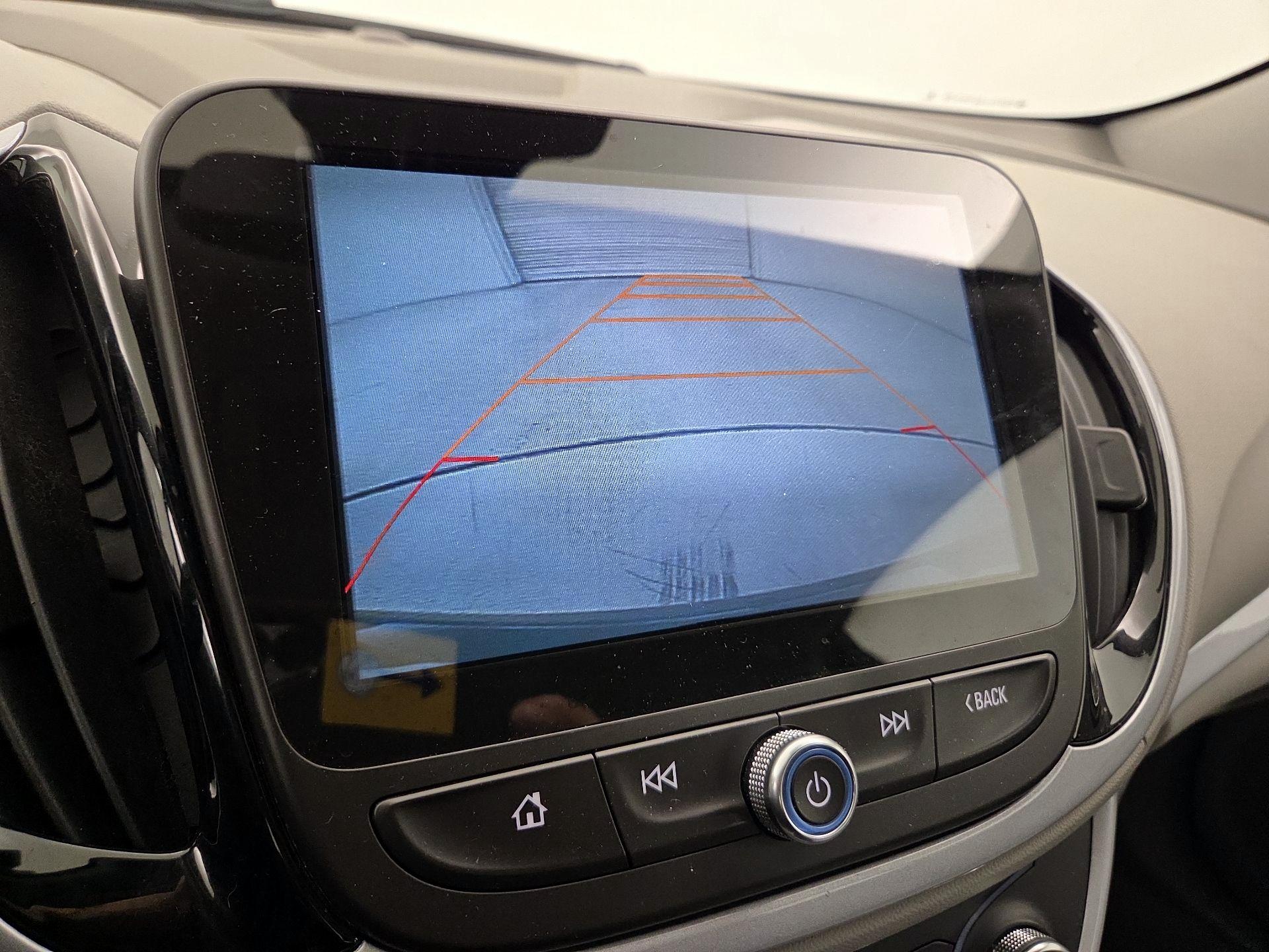 Thumbnail: 2017 Chevrolet Volt - 14