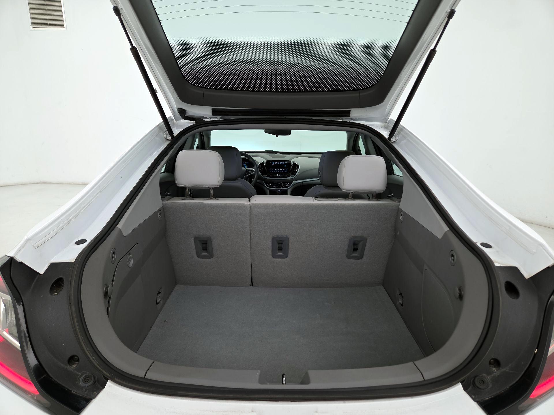 Thumbnail: 2017 Chevrolet Volt - 20